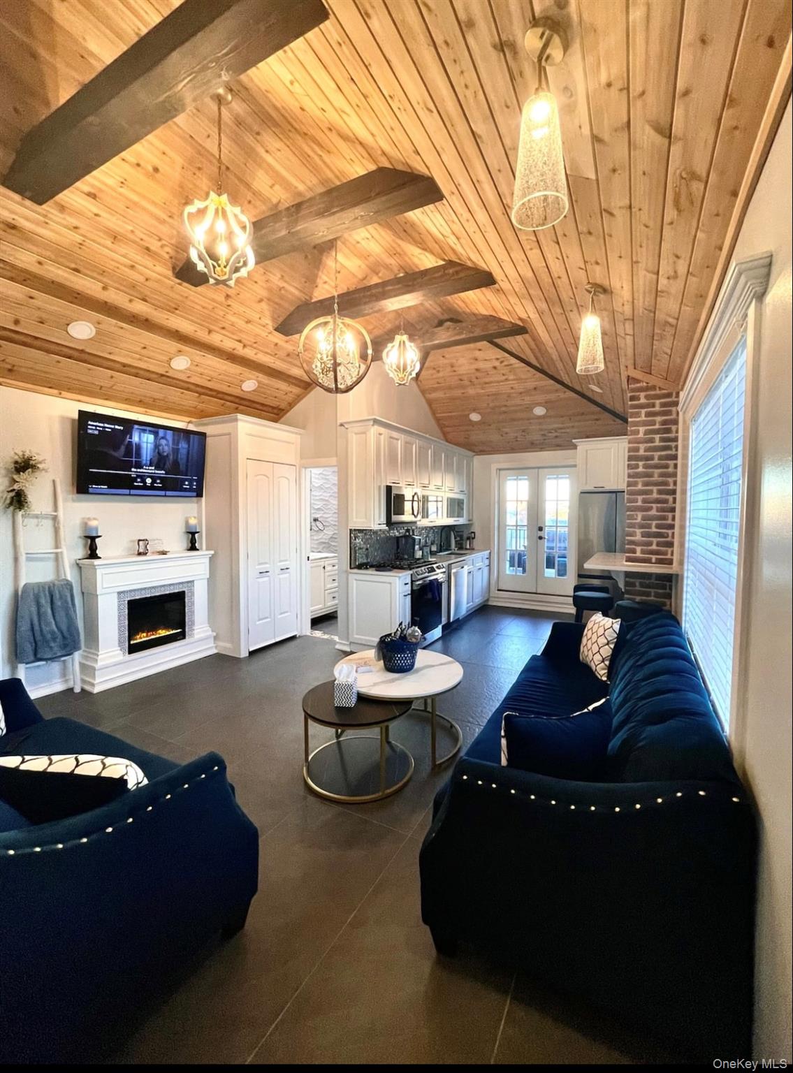 #1 photo, 192 Beach 109th Street, Rockaway Park , NY 11694