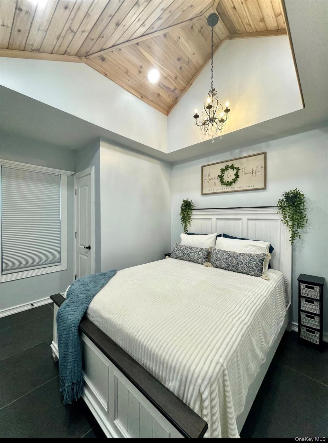 #5 photo, 192 Beach 109th Street, Rockaway Park , NY 11694