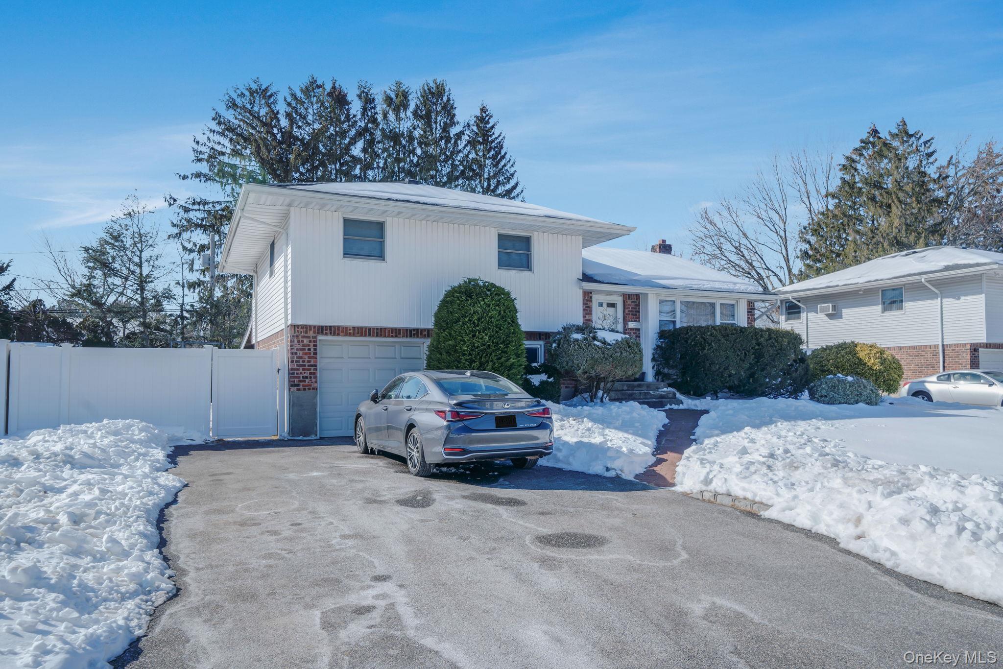 #2 photo, 24 Kings Park Road, Commack , NY 11725