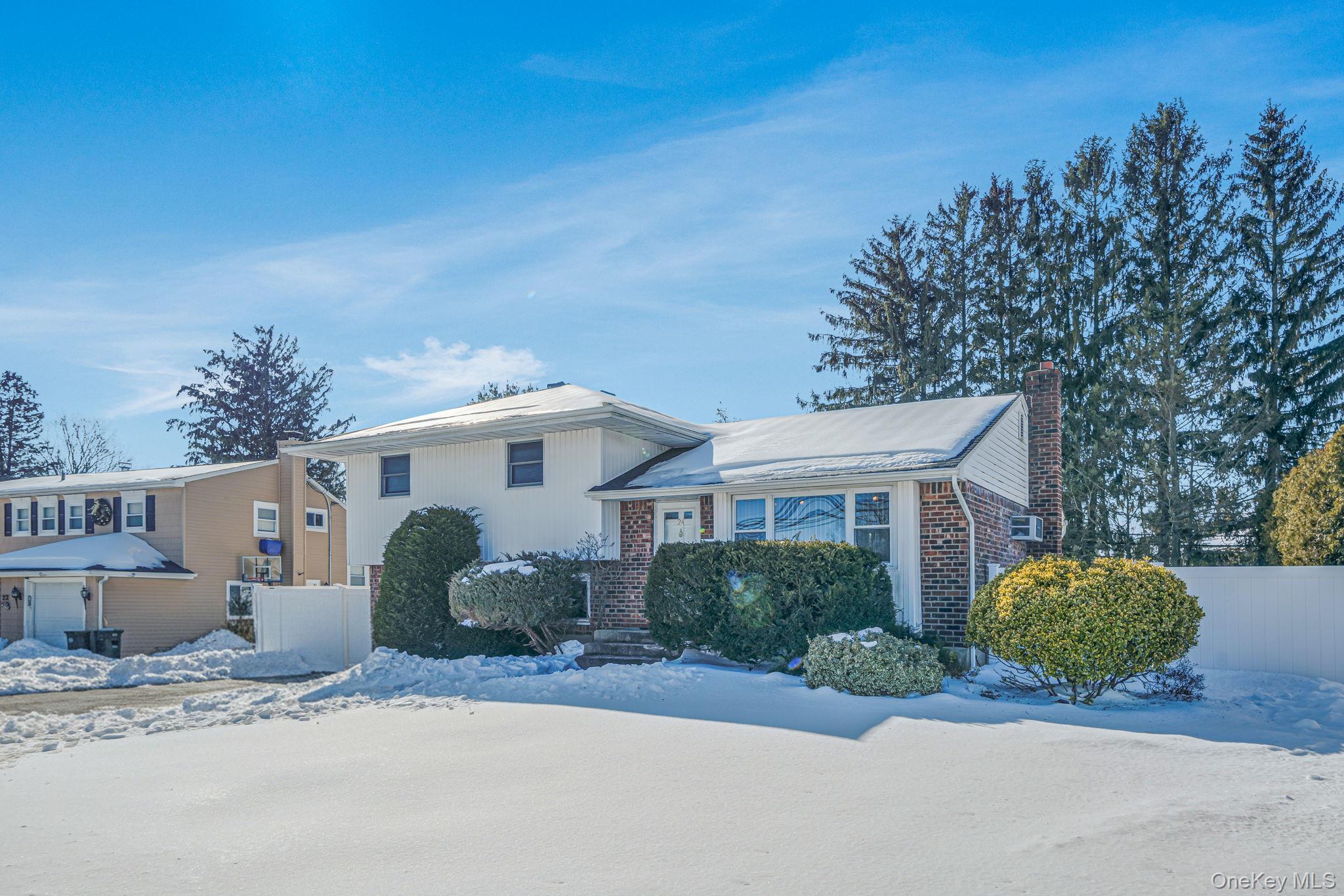 #5 photo, 24 Kings Park Road, Commack , NY 11725