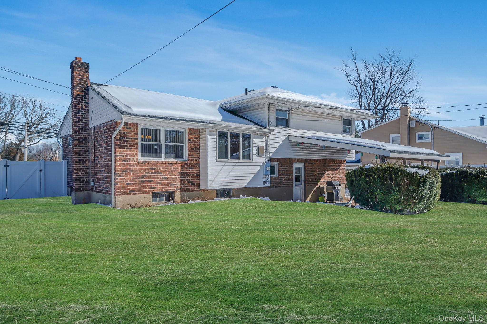 #9 photo, 24 Kings Park Road, Commack , NY 11725