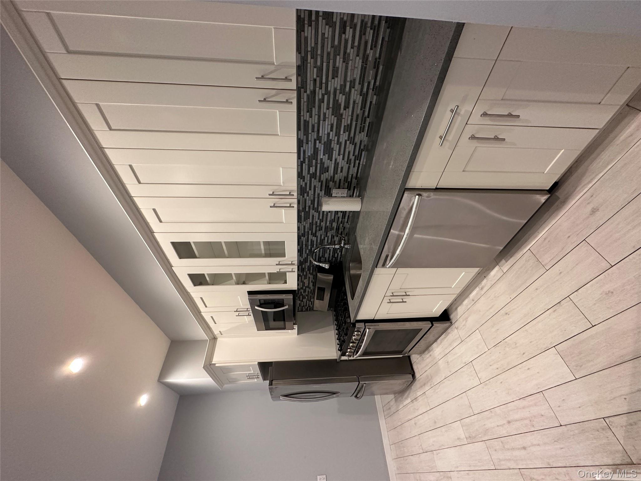 #4 photo, 560 Riverdale Avenue, Brooklyn , NY 11207