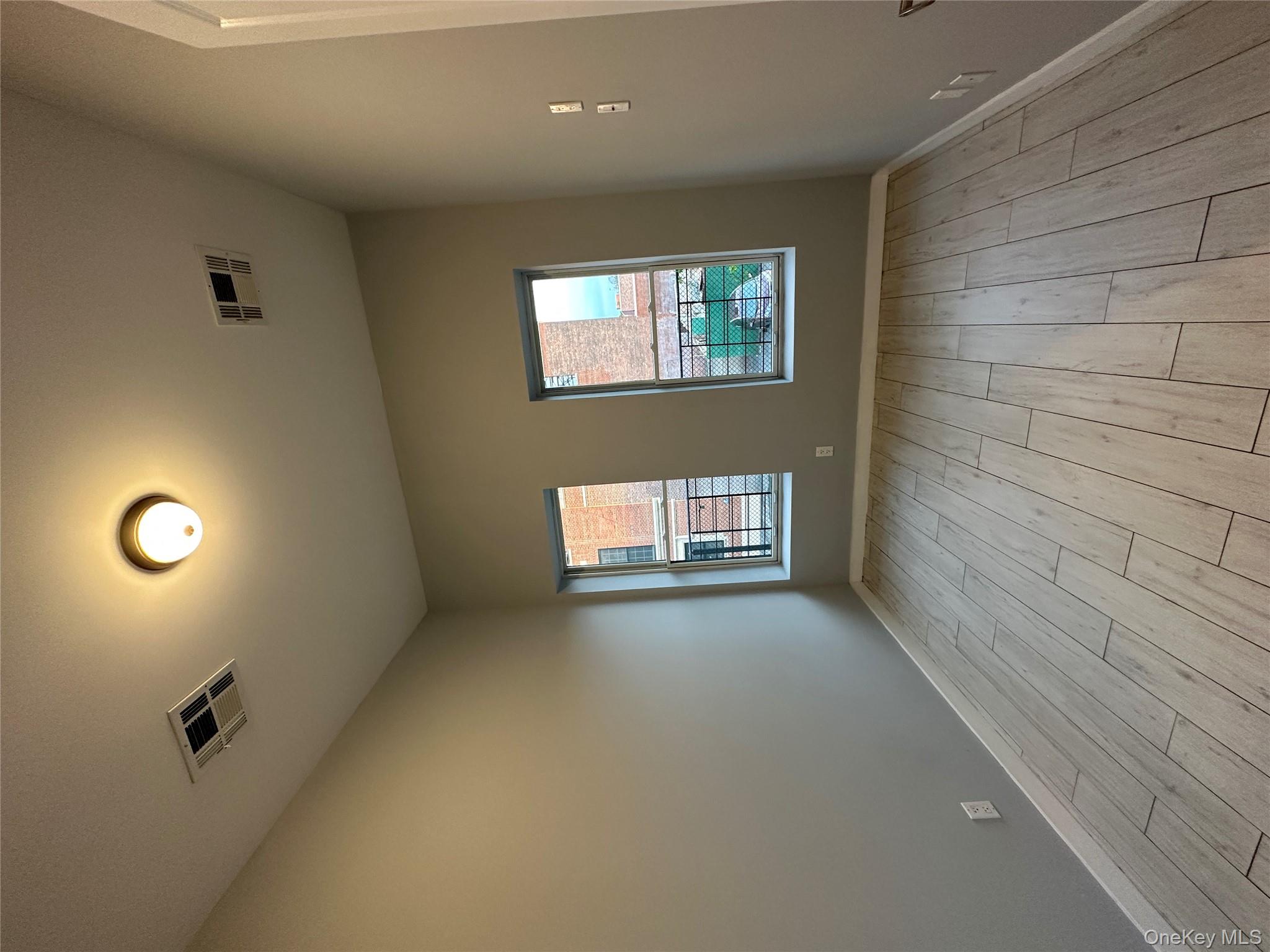 #7 photo, 560 Riverdale Avenue, Brooklyn , NY 11207