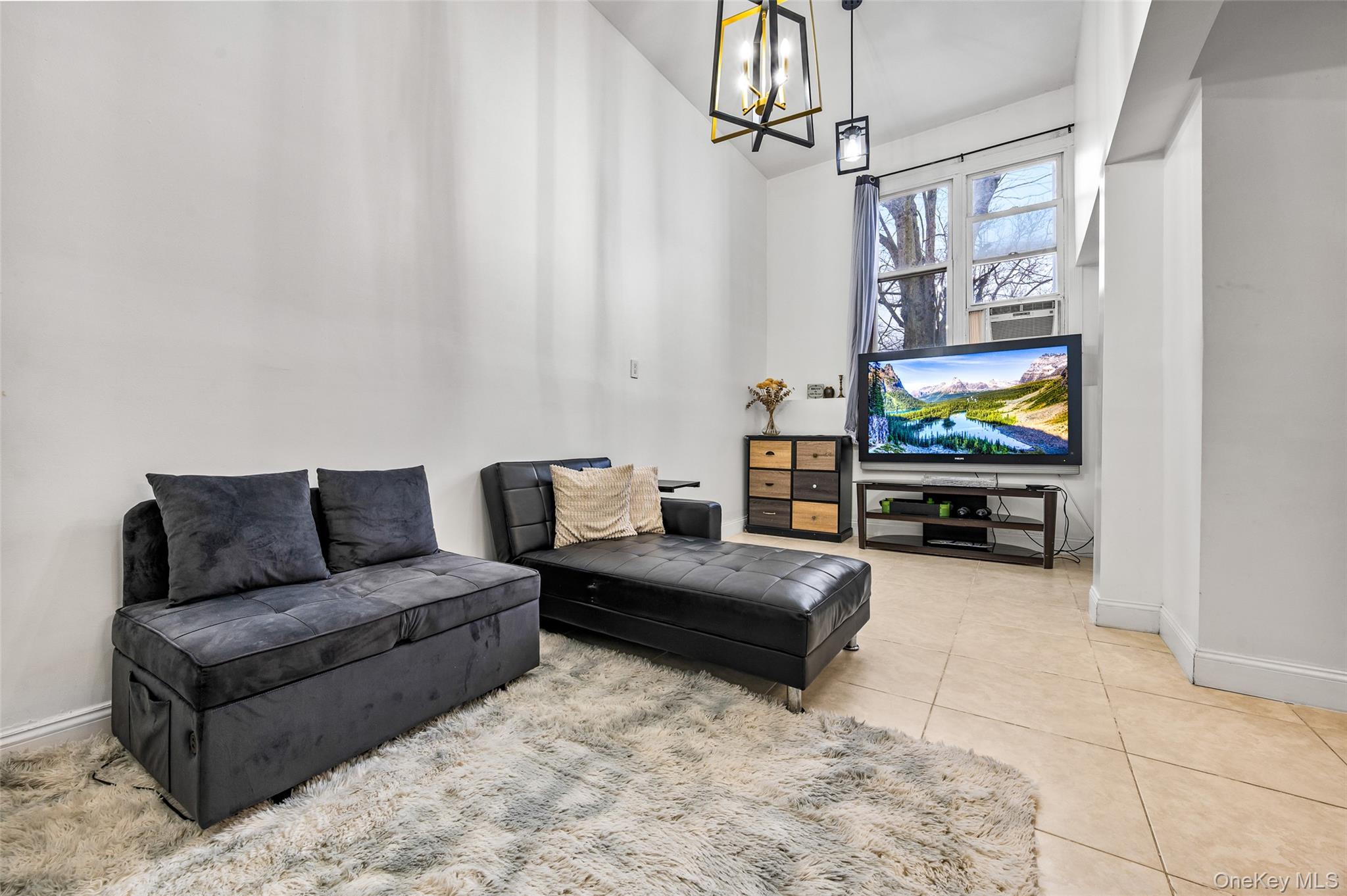 #11 photo, 1016 Westwood Road, Woodmere , NY 11598