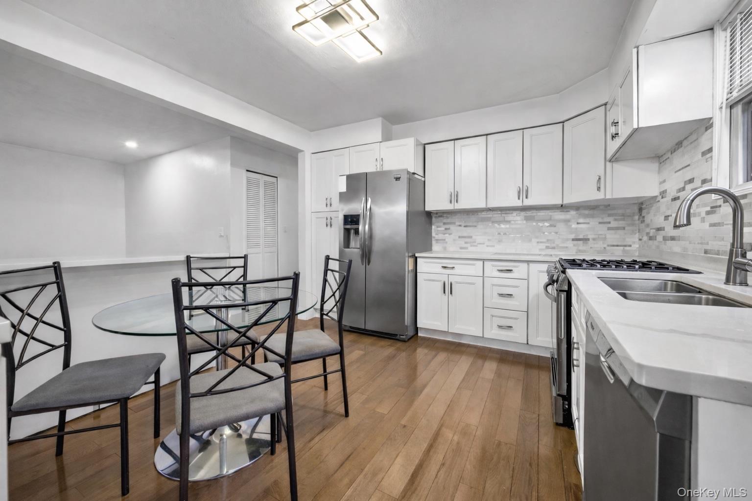 #6 photo, 1016 Westwood Road, Woodmere , NY 11598