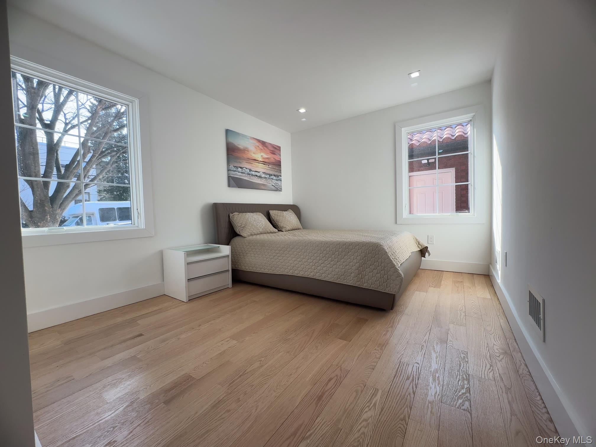 #5 photo, 38-36 215th Street, Bayside , NY 11361