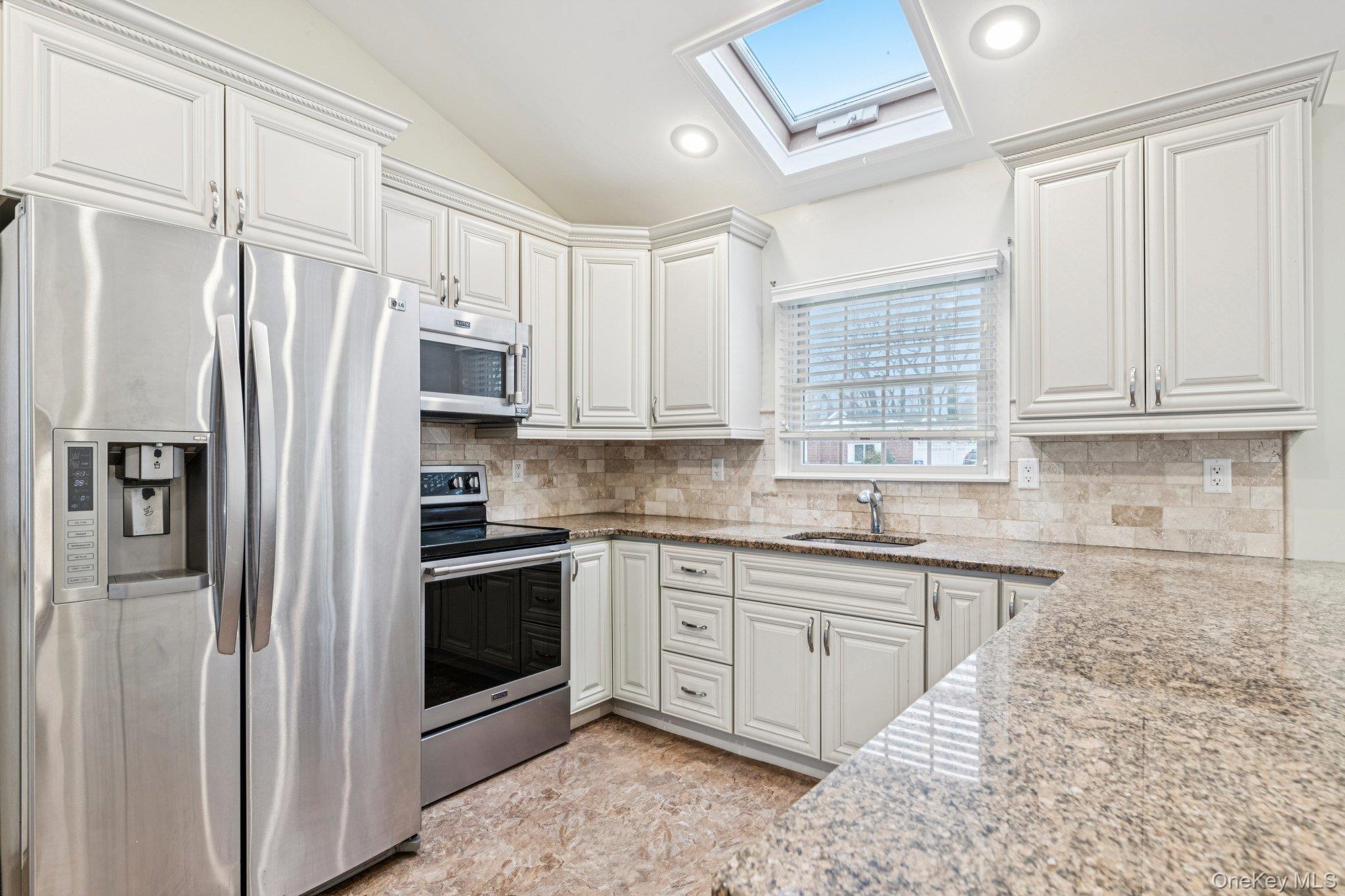 #16 photo, 115 Arlington Road, Ronkonkoma , NY 11779