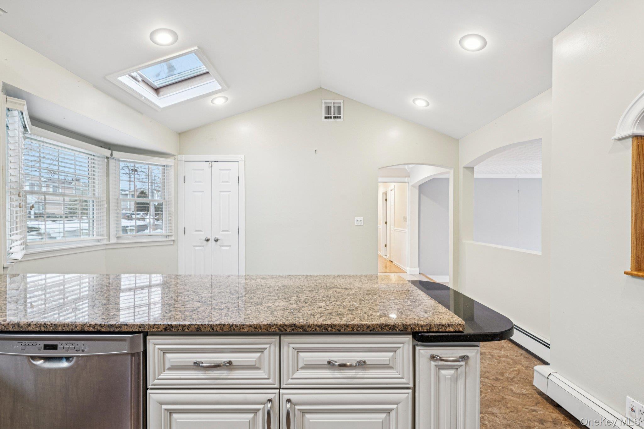 #18 photo, 115 Arlington Road, Ronkonkoma , NY 11779