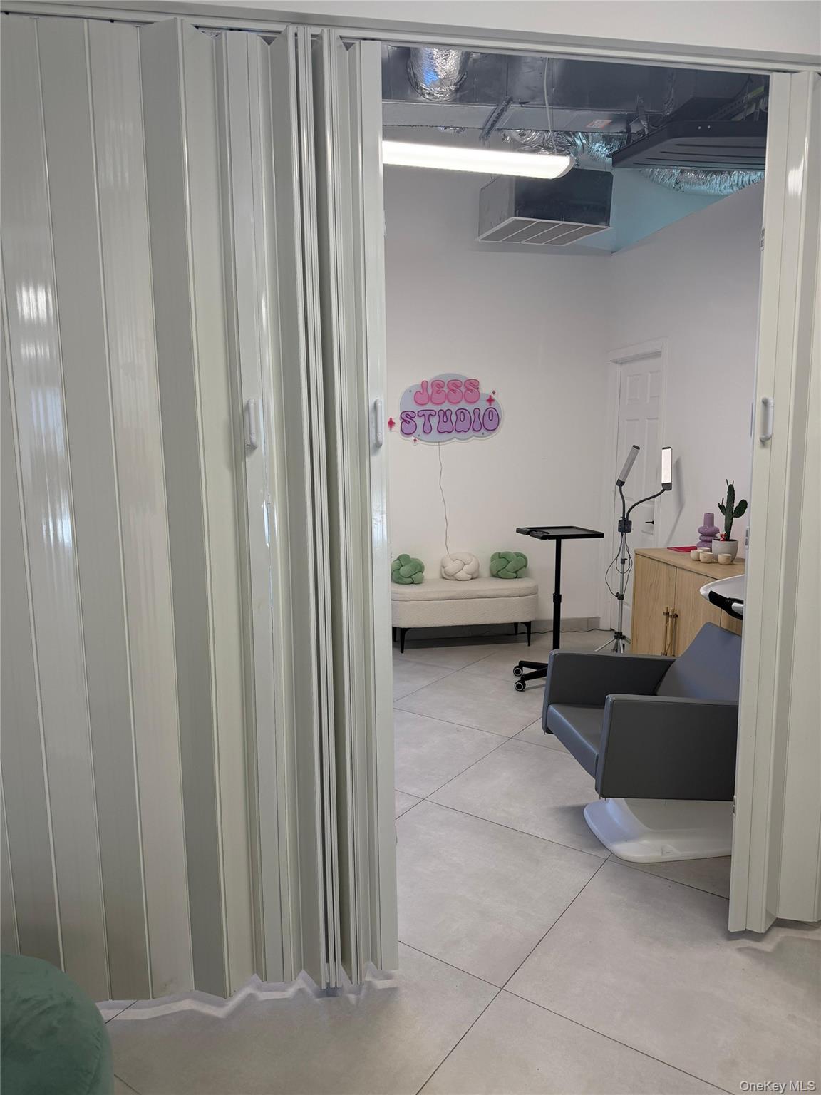 #9 photo, 104-15 Northern Boulevard, קווינס Corona , NY 11368