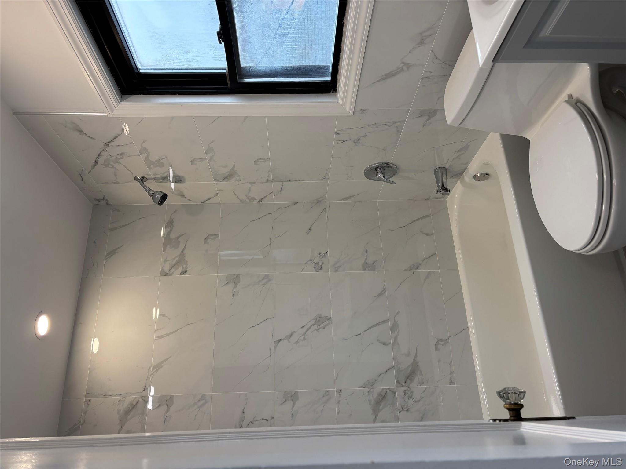 #8 photo, 225 Lexington Avenue, Oyster Bay , NY 11771