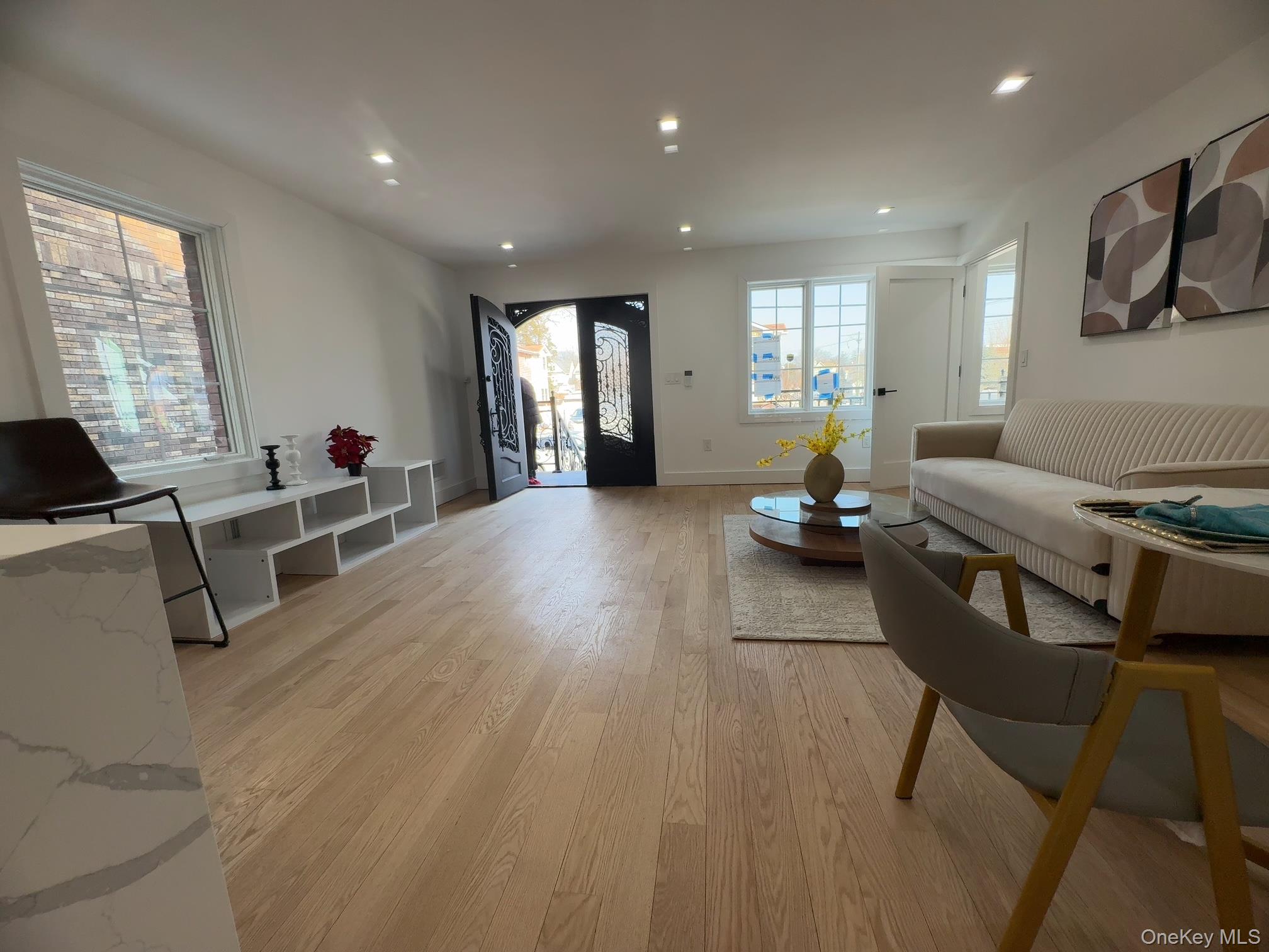 #7 photo, 214-31 39th Avenue, Bayside , NY 11361