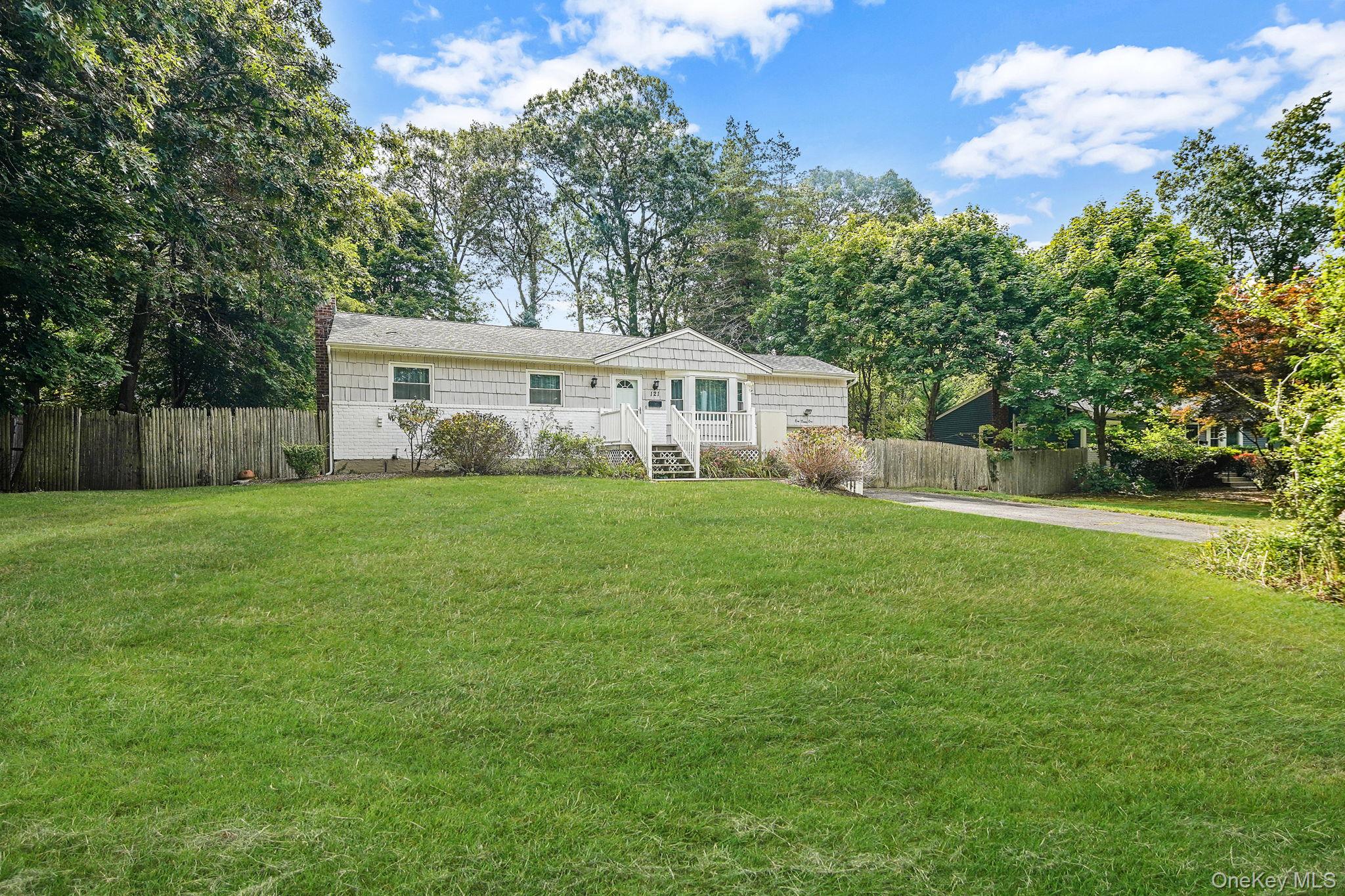 #1 photo, 121 Foxdale Lane, Port Jefferson , NY 11777
