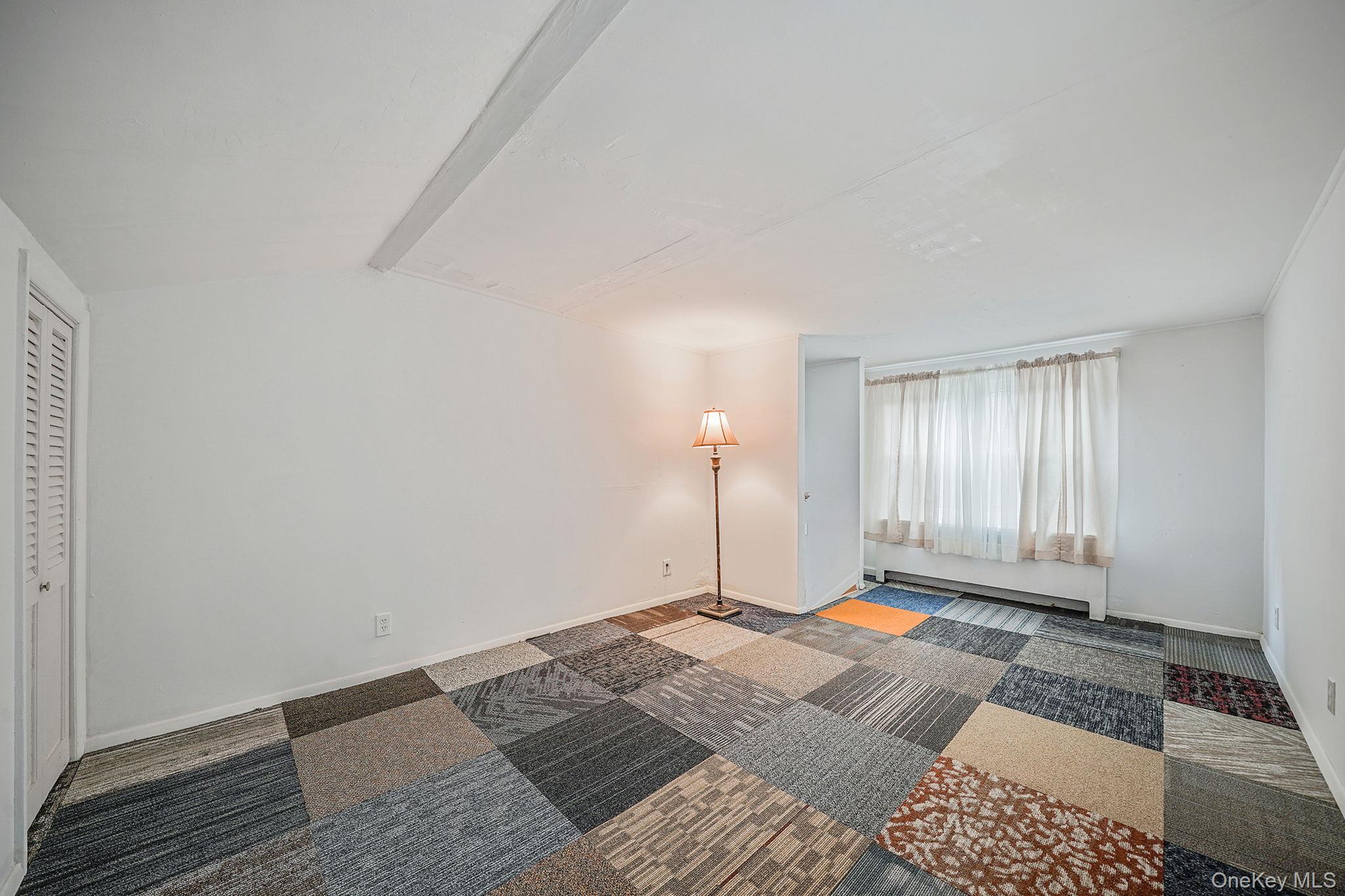 #11 photo, 121 Foxdale Lane, Port Jefferson , NY 11777