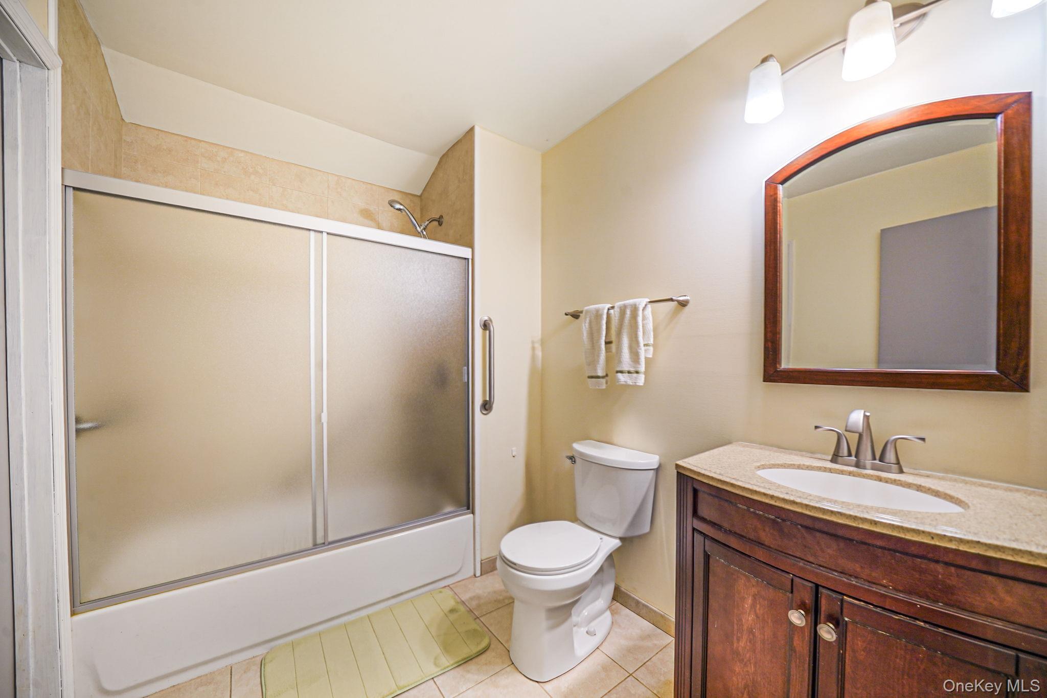 #15 photo, 121 Foxdale Lane, Port Jefferson , NY 11777