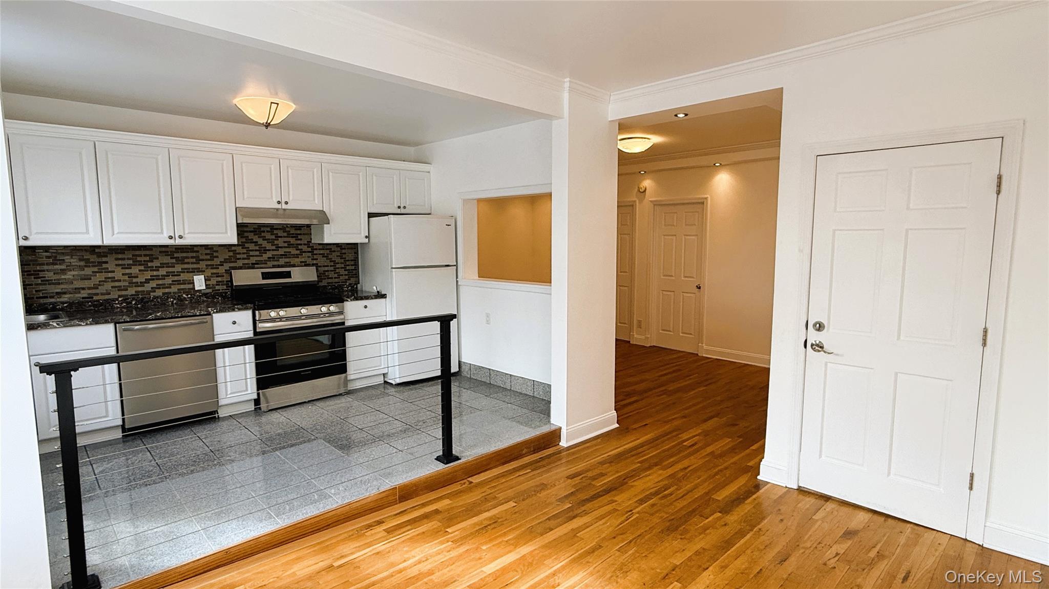 #10 photo, 5021 Celtic Avenue, Woodside , NY 11377