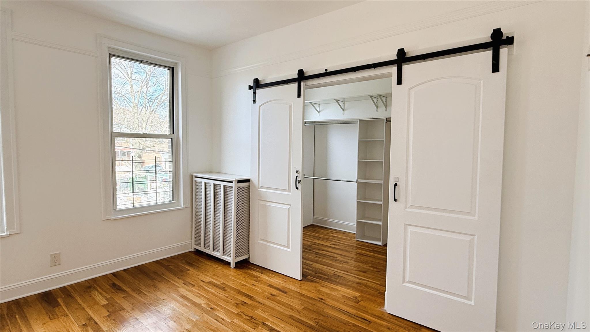 #19 photo, 5021 Celtic Avenue, Woodside , NY 11377