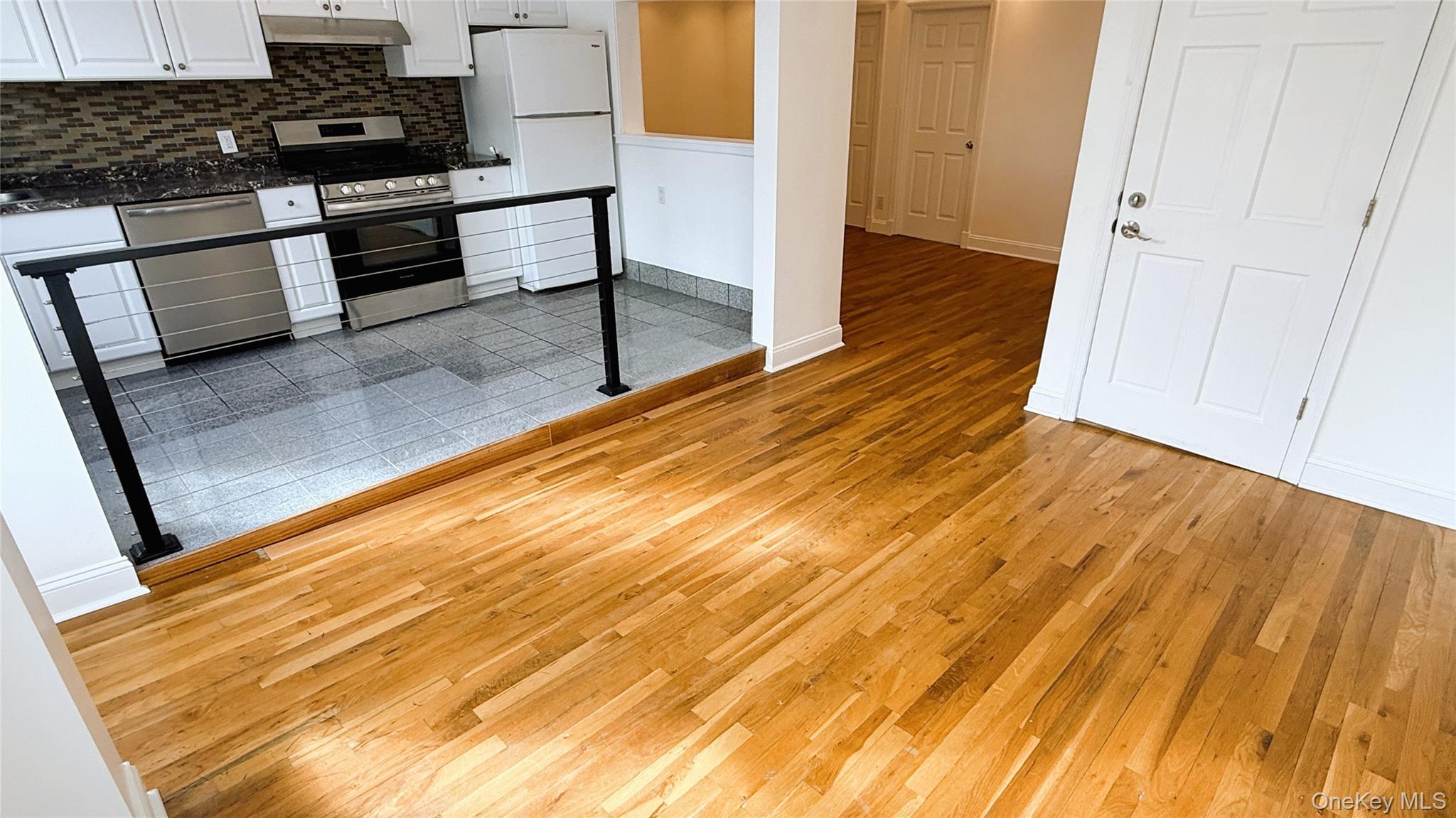 #9 photo, 5021 Celtic Avenue, Woodside , NY 11377