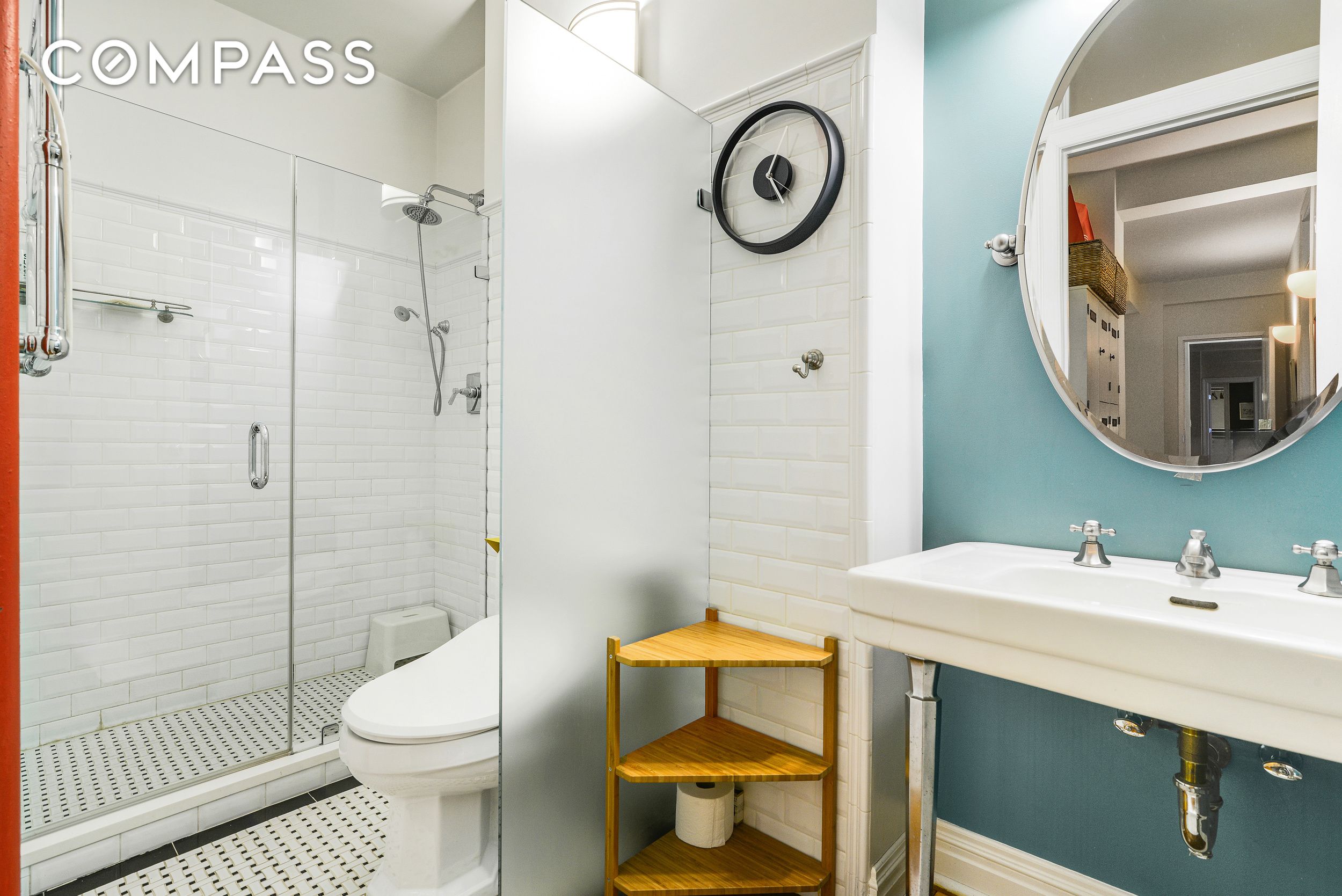 #17 photo, 20 W 72nd Street, Upper West Side , NY 10023