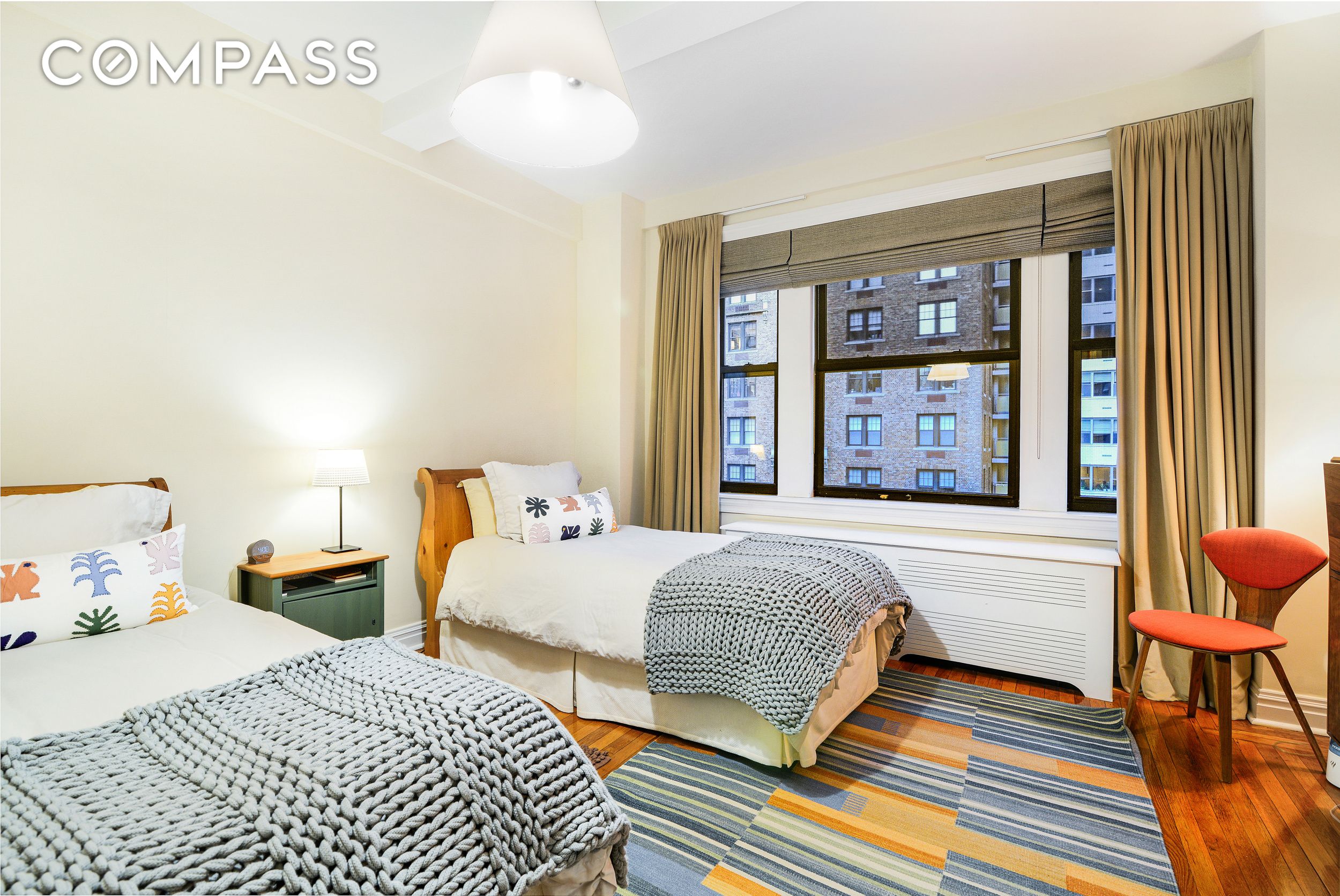 #18 photo, 20 W 72nd Street, Upper West Side , NY 10023