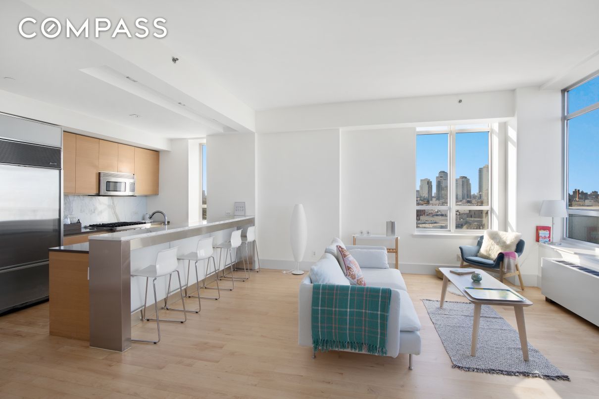 #4 photo, 20 Bayard Street, Williamsburg , NY 11211