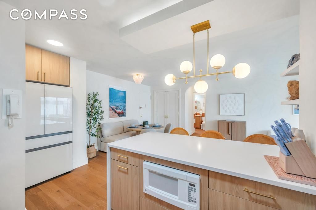 #7 photo, 175 W 12th Street, Манхэттен ‖ West Village , NY 10011