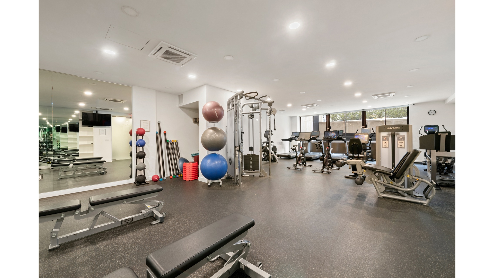 #12 photo, 900 PARK Avenue, Upper East Side , NY 10075