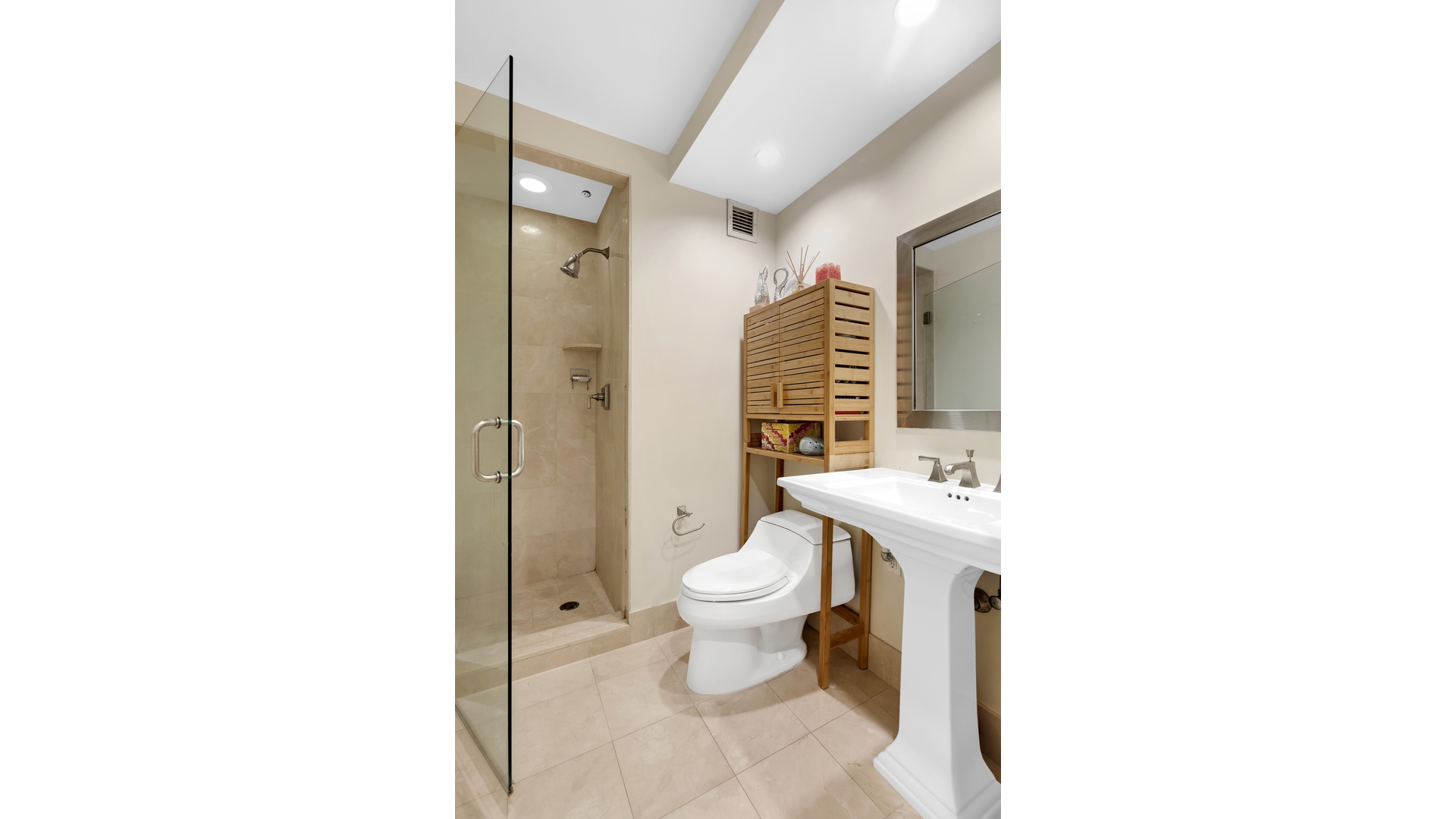 #7 photo, 240 RIVERSIDE Boulevard, Lincoln Square , NY 10069