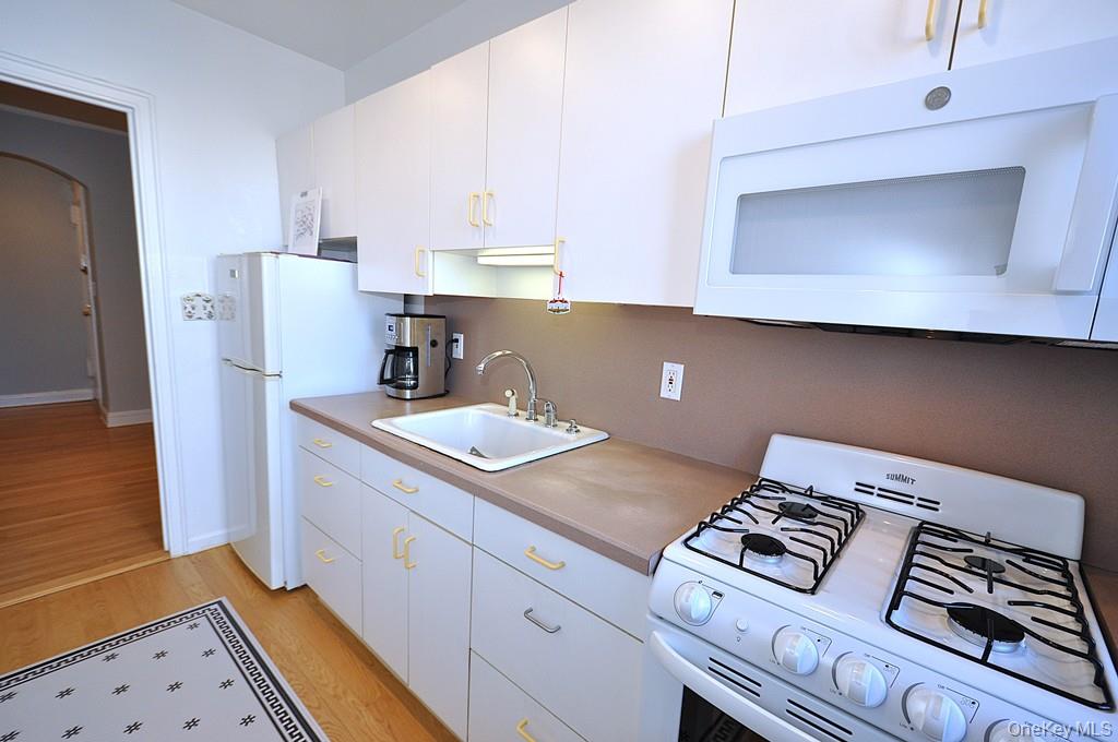 #10 photo, 253 Garth Road, Scarsdale , NY 10583