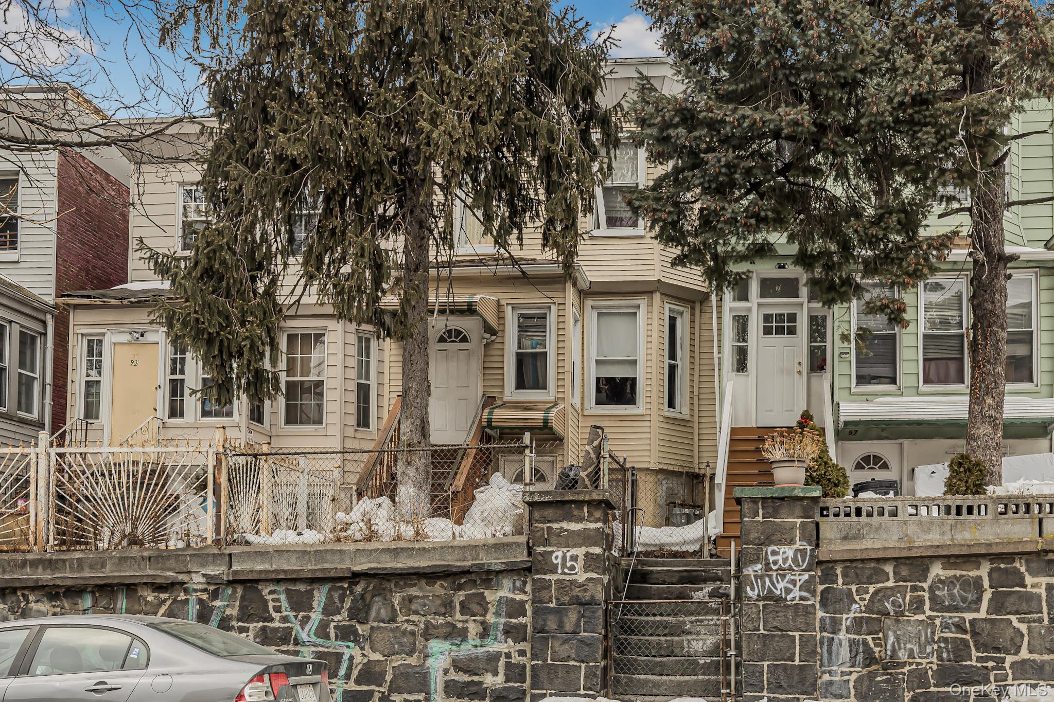 #2 photo, 95 Palisade Avenue, Yonkers , NY 10701