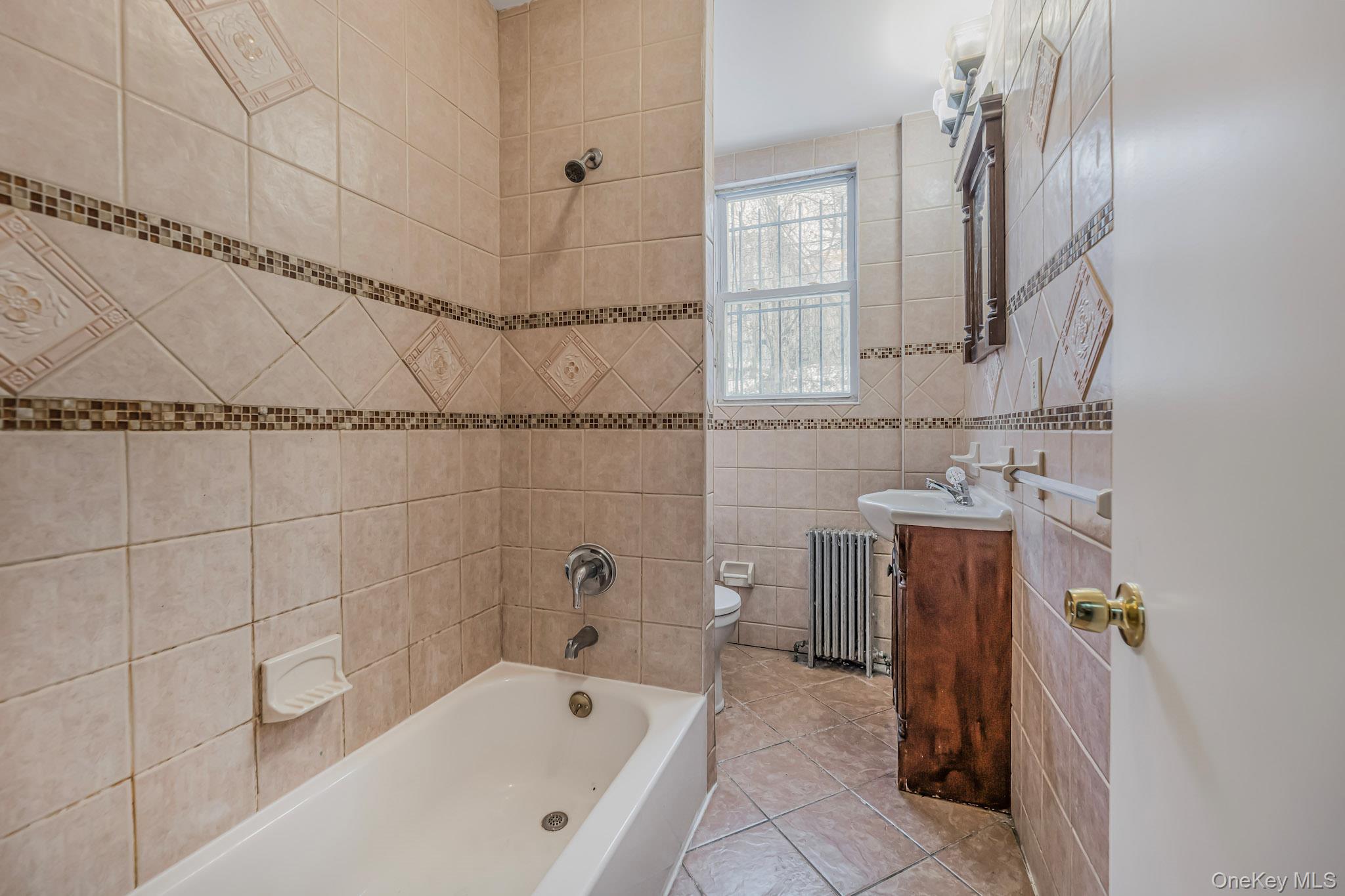 #5 photo, 95 Palisade Avenue, Yonkers , NY 10701