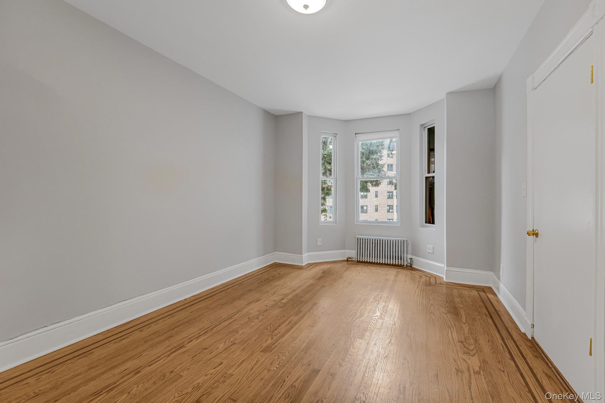 #9 photo, 95 Palisade Avenue, Yonkers , NY 10701