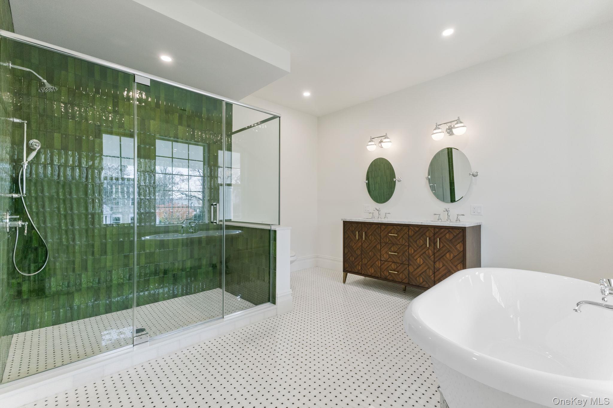 #18 photo, 158 Loring Avenue, Pelham , NY 10803