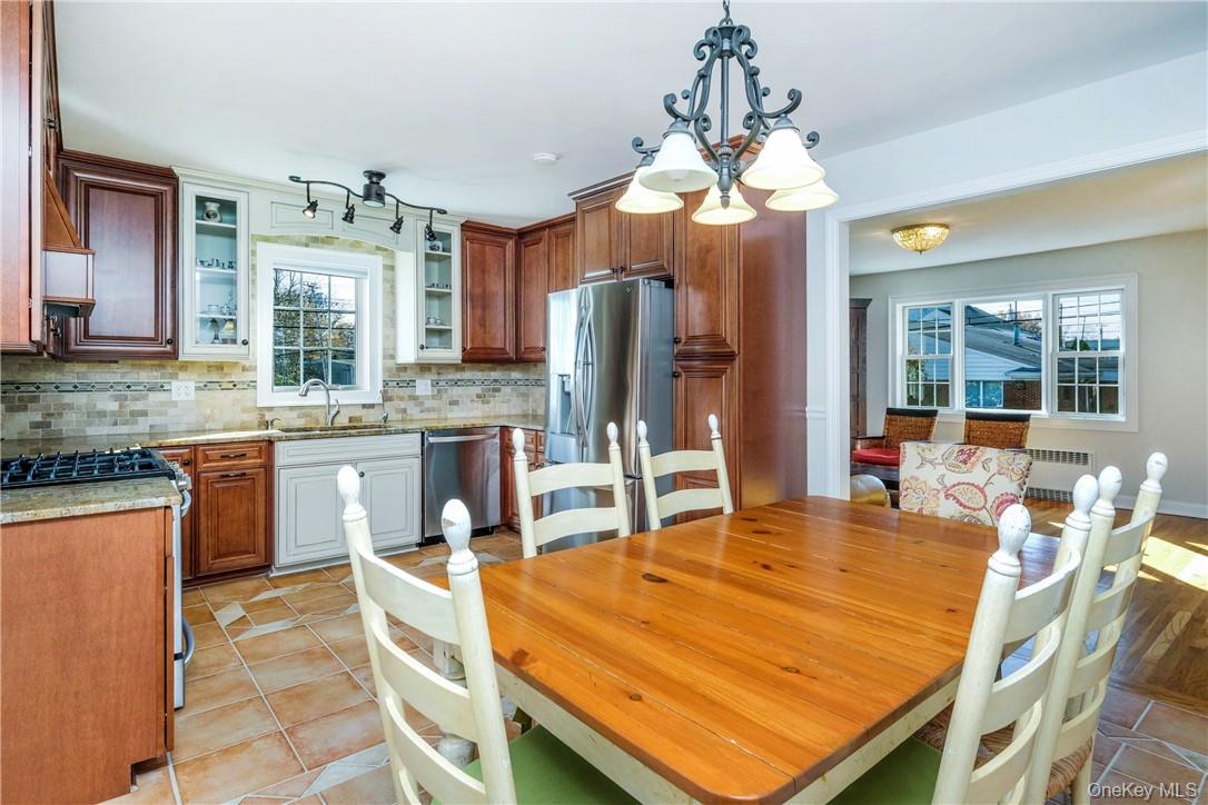 #4 photo, 111 Frank Avenue, Mamaroneck , NY 10543