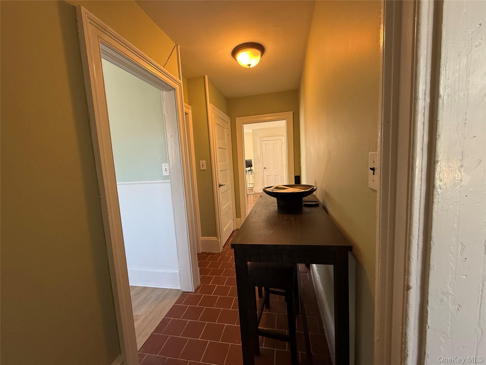 #16 photo, 5 Wood Court, Tarrytown , NY 10591