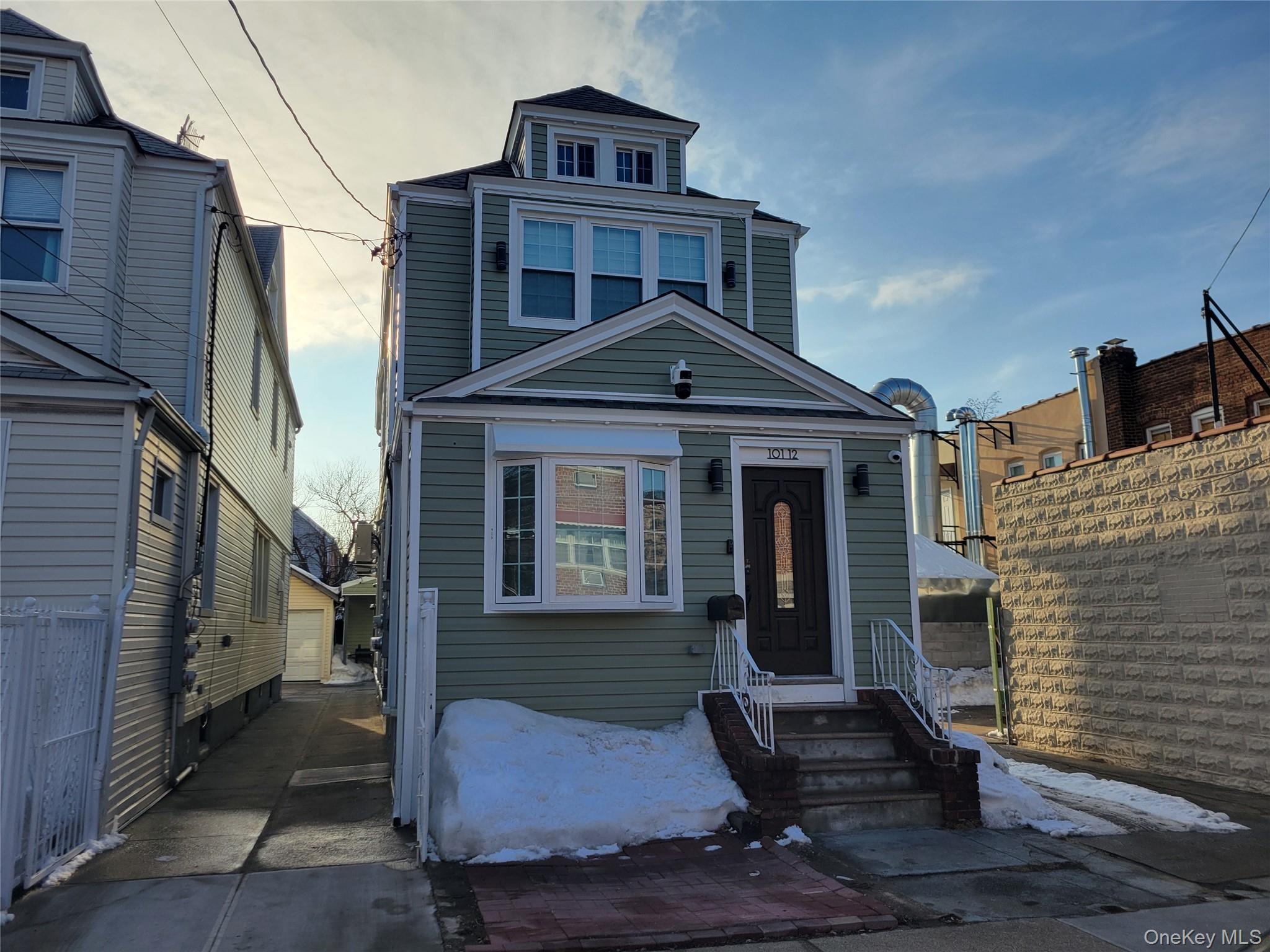 #1 photo, 101-12 108 Street, Richmond Hill , NY 11419