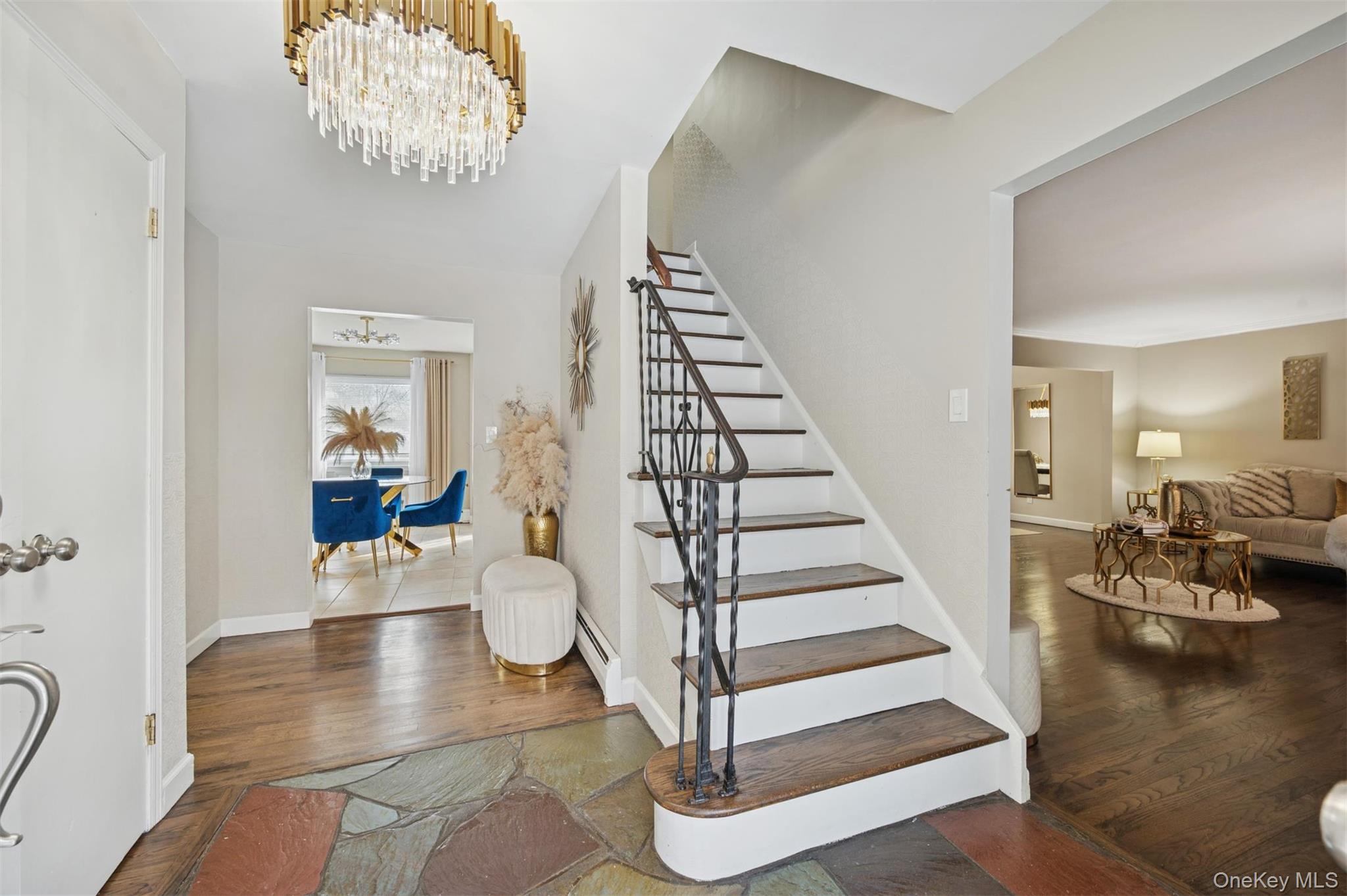 #3 photo, 35 Saint Johns Place, West Babylon , NY 11704