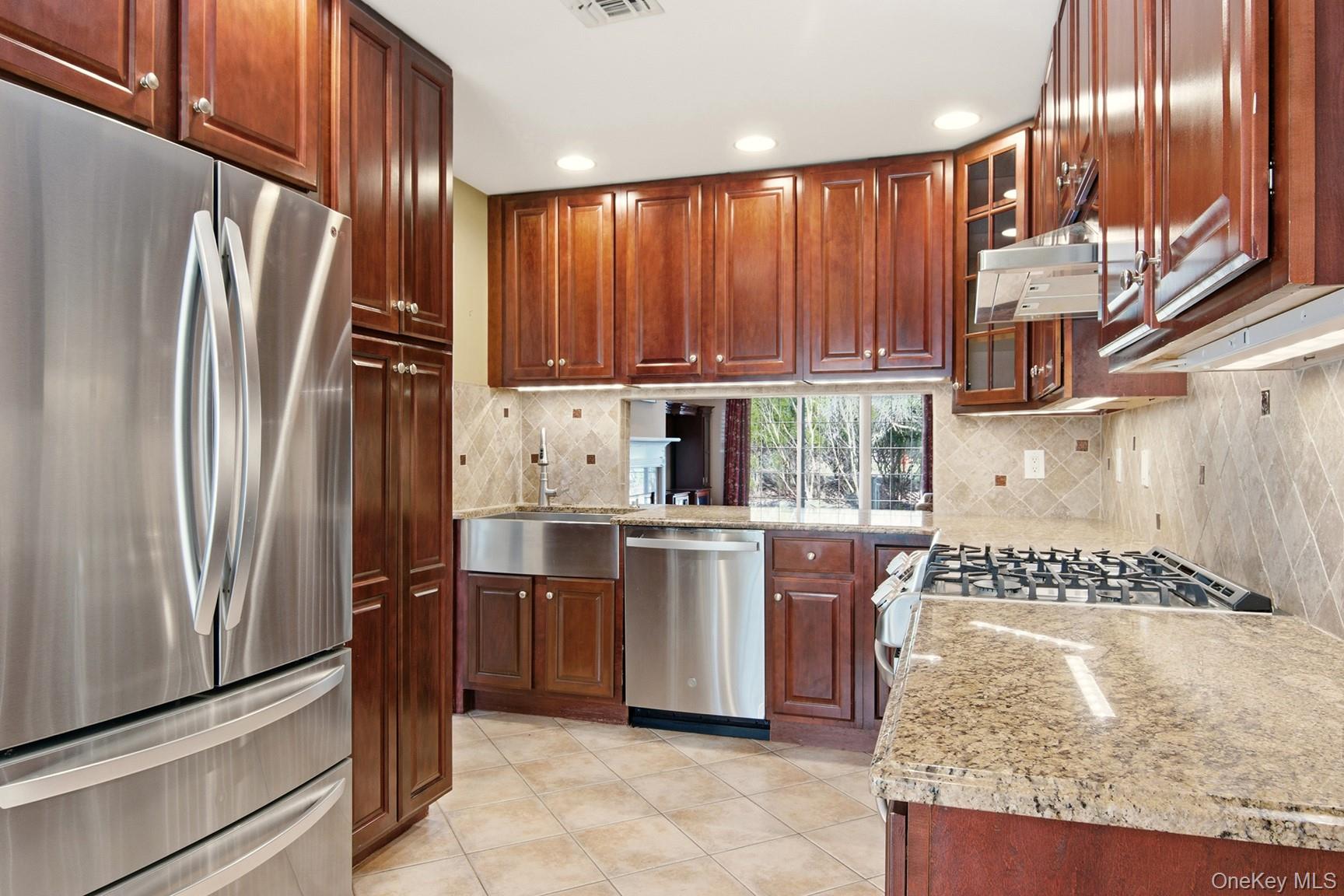 #11 photo, 67 Paddington Circle, 롱 아일랜드 Smithtown , NY 11787