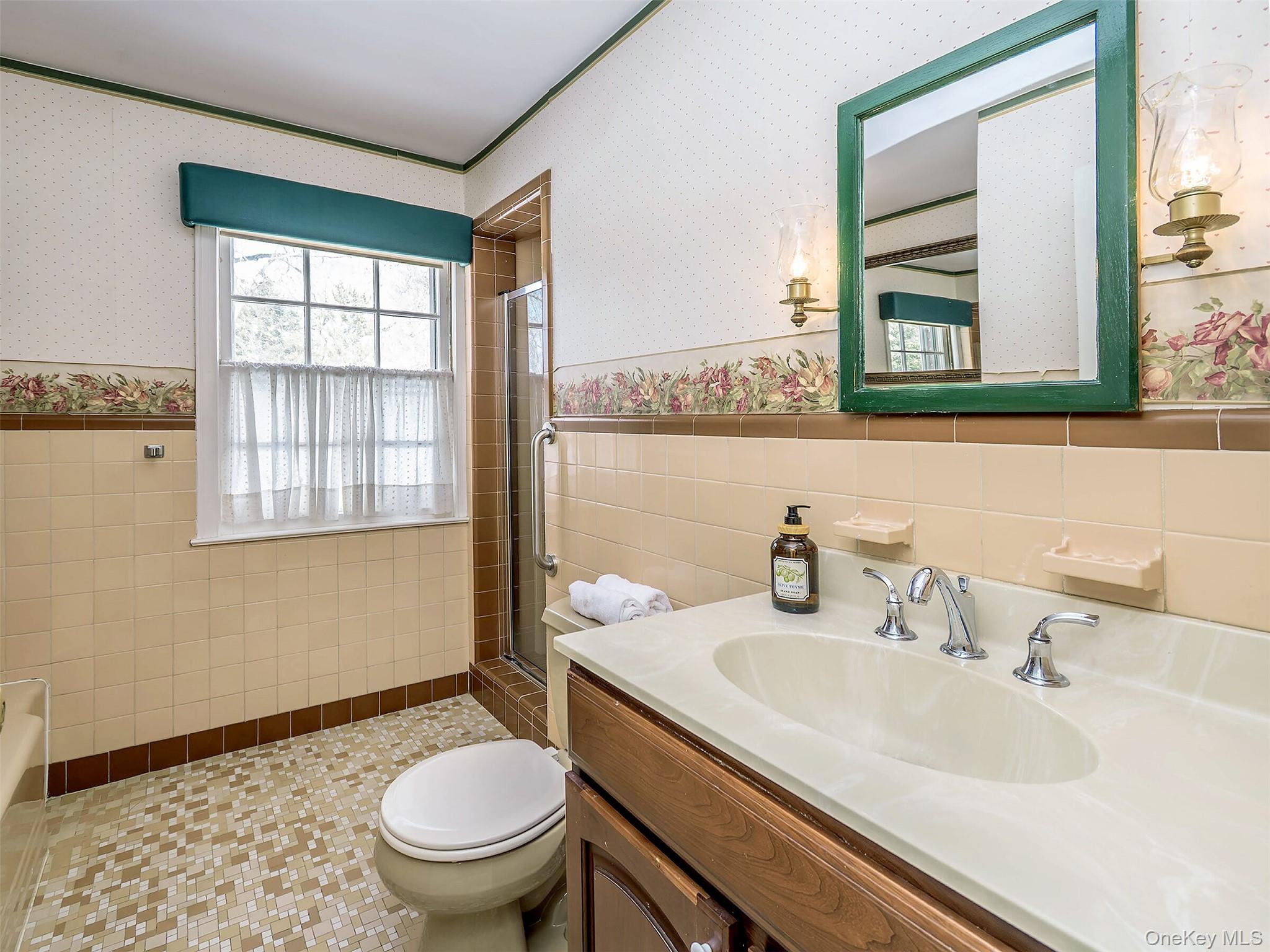 #19 photo, 24 Orchard Farm Road, Port Washington , NY 11050