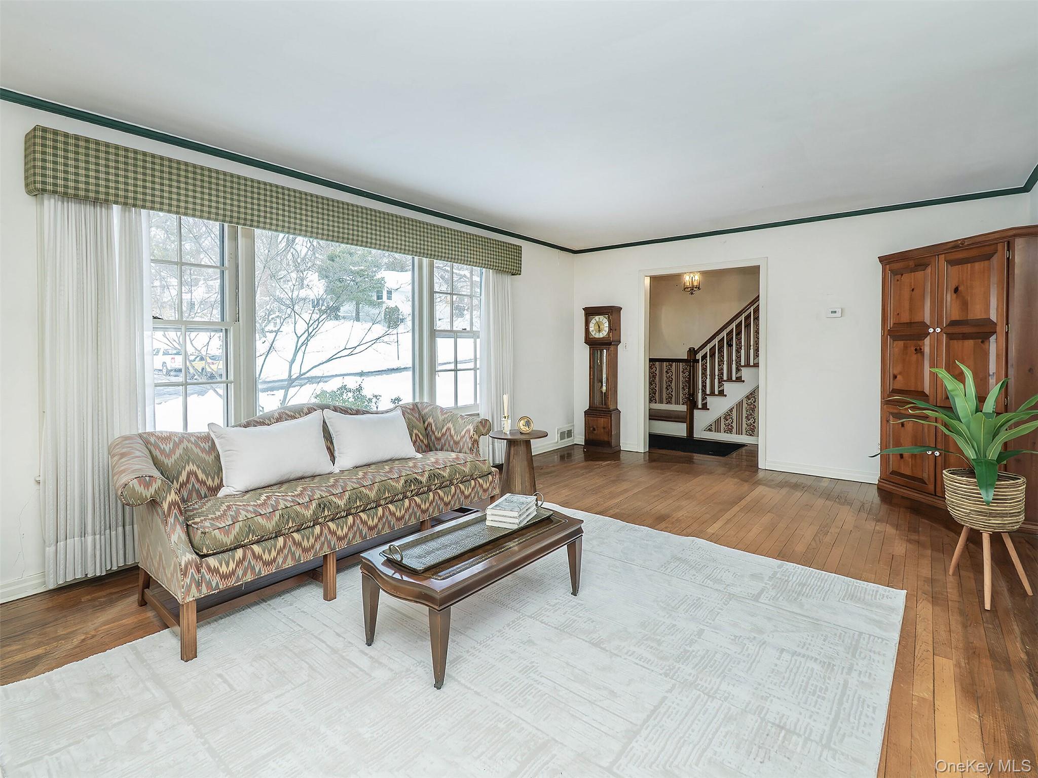 #6 photo, 24 Orchard Farm Road, Port Washington , NY 11050