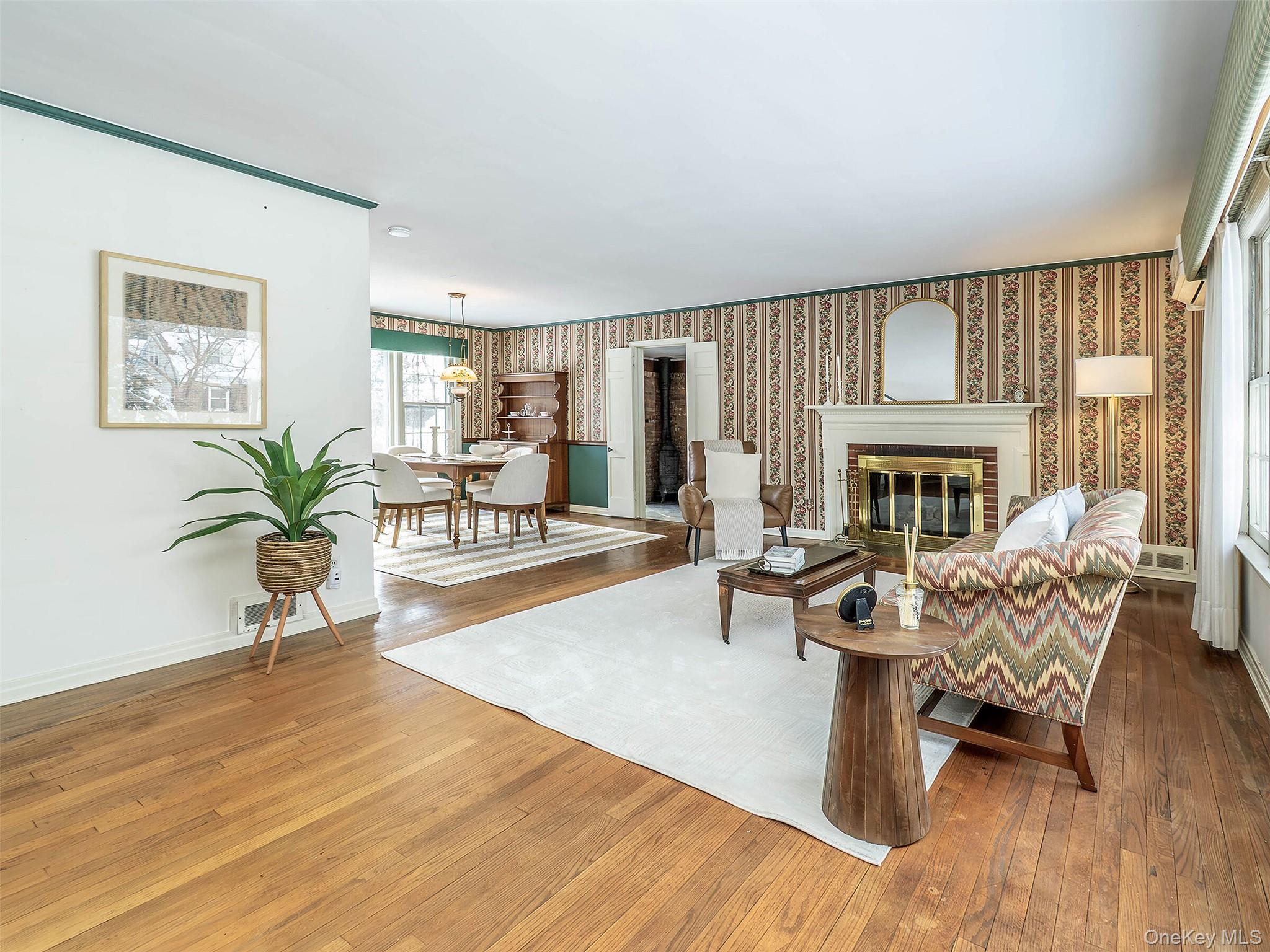 #7 photo, 24 Orchard Farm Road, Port Washington , NY 11050