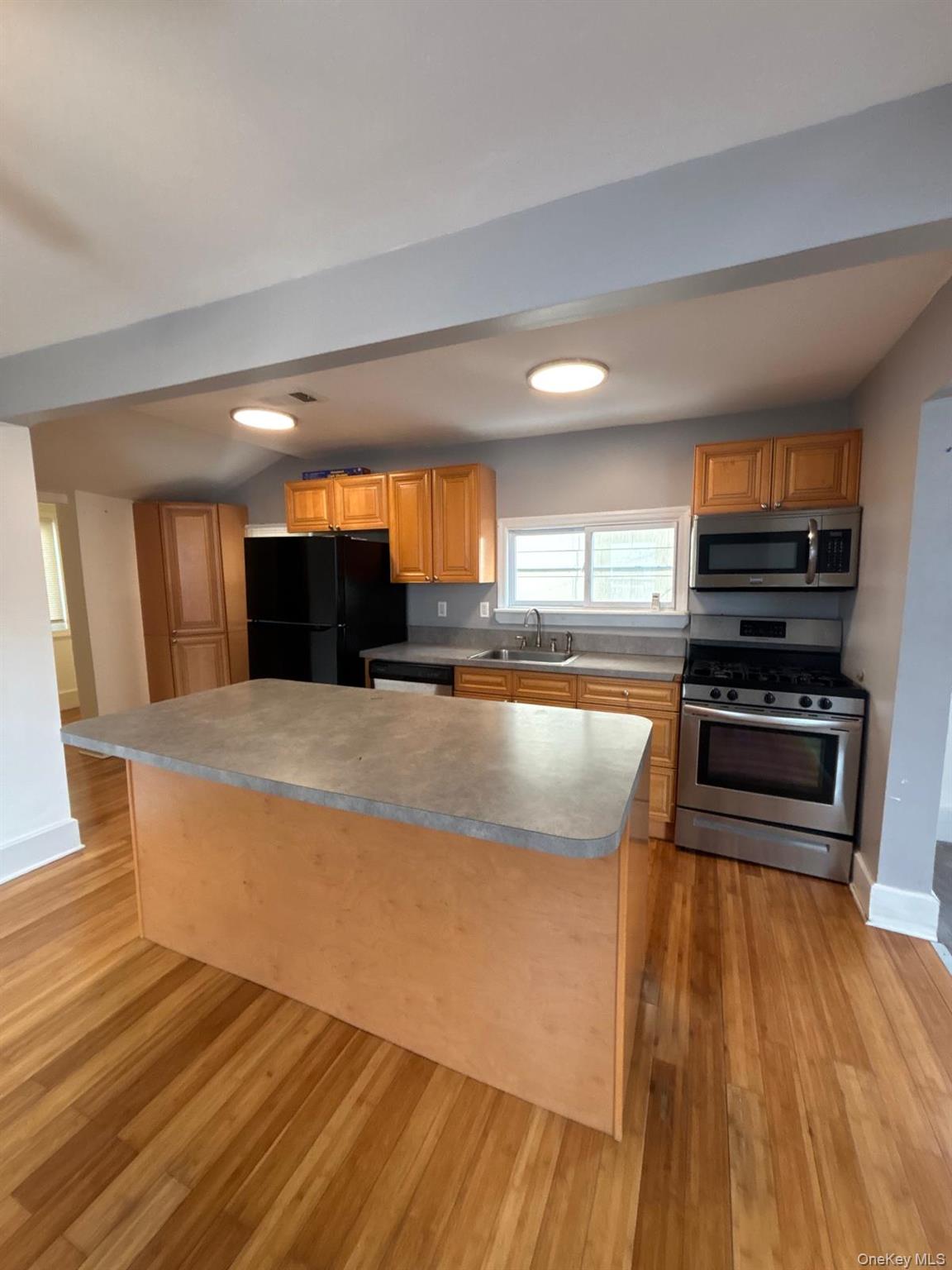 #11 photo, 36 Edwin Court, East Rockaway , NY 11518