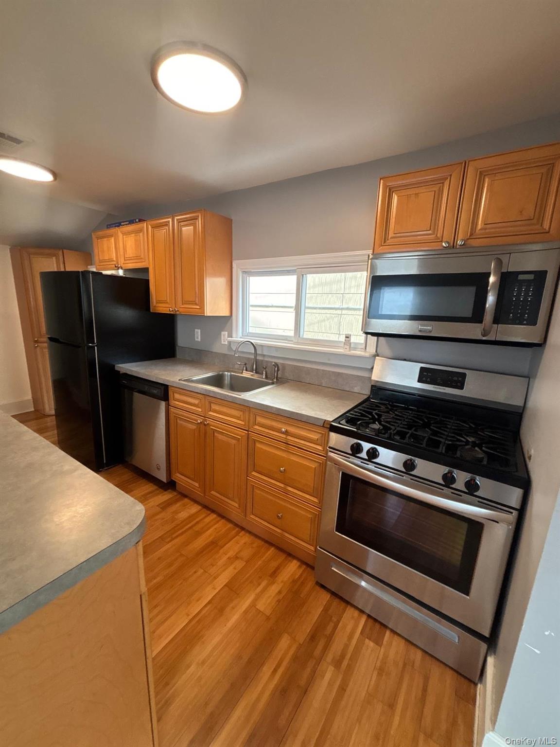 #9 photo, 36 Edwin Court, East Rockaway , NY 11518