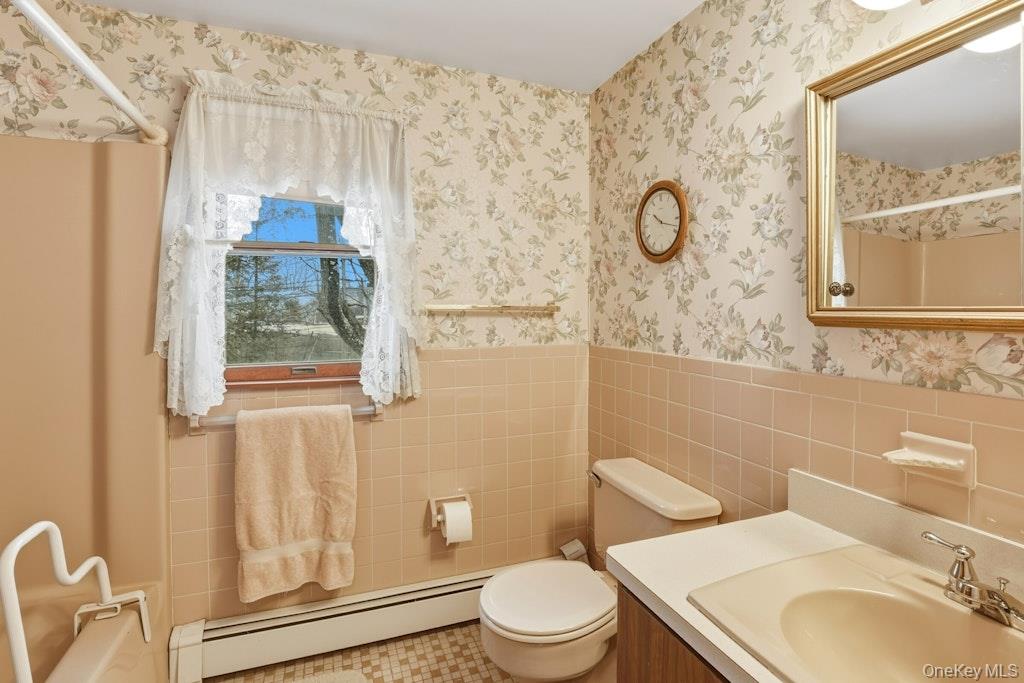 #16 photo, 3 Coral Cove, East Norwich , NY 11732