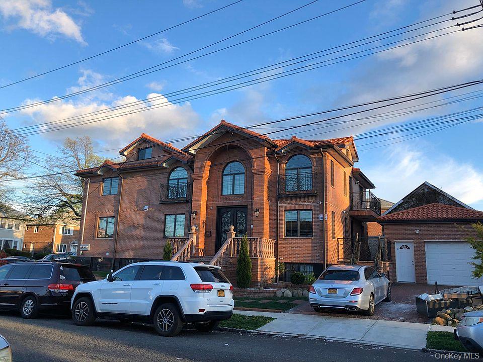 #2 photo, 1802 150th Street, Whitestone , NY 11357