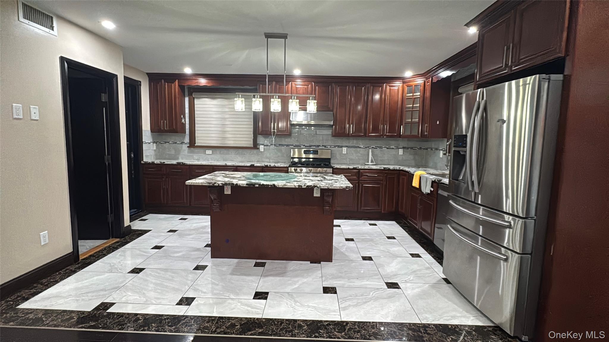 #7 photo, 1802 150th Street, Whitestone , NY 11357