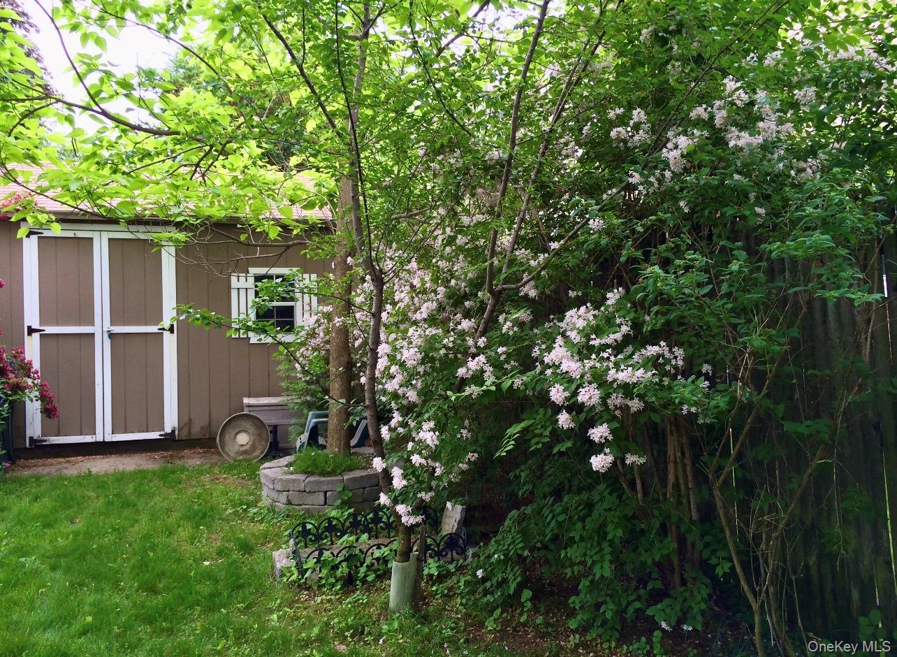 #20 photo, 2452 Coolidge Avenue, North Bellmore , NY 11710