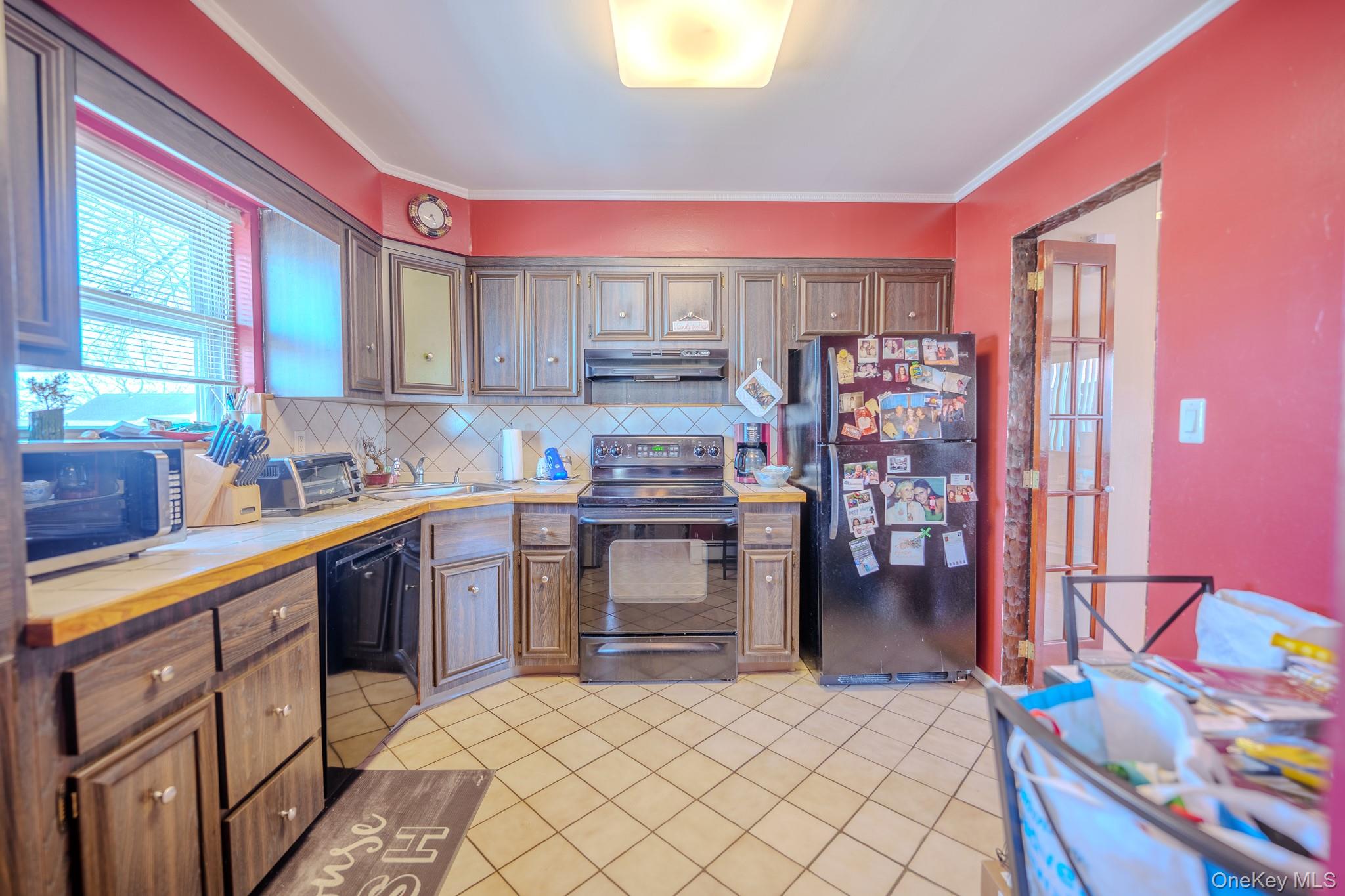 #9 photo, 711 S Bayview Avenue, Freeport , NY 11520