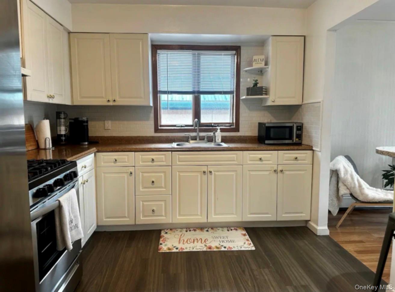 #8 photo, 9212 25th Avenue, East Elmhurst , NY 11369