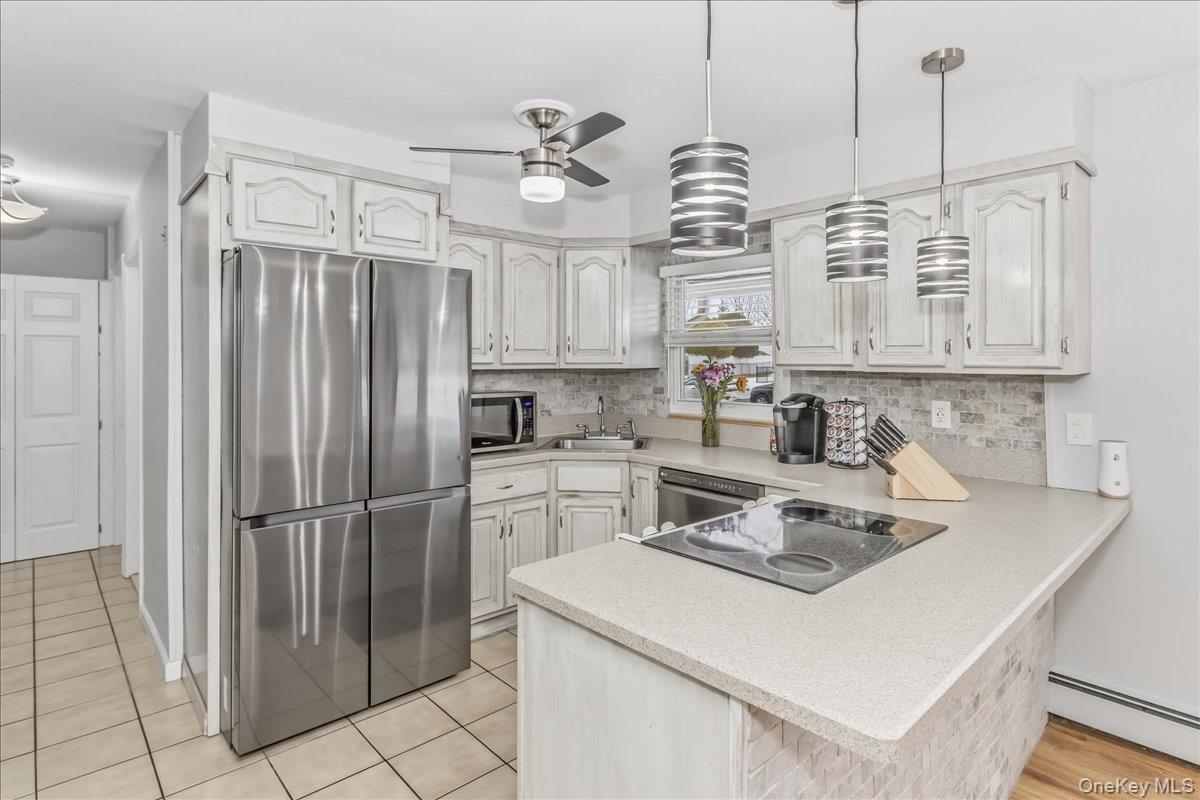 #12 photo, 30 Echo Lane, Levittown , NY 11756