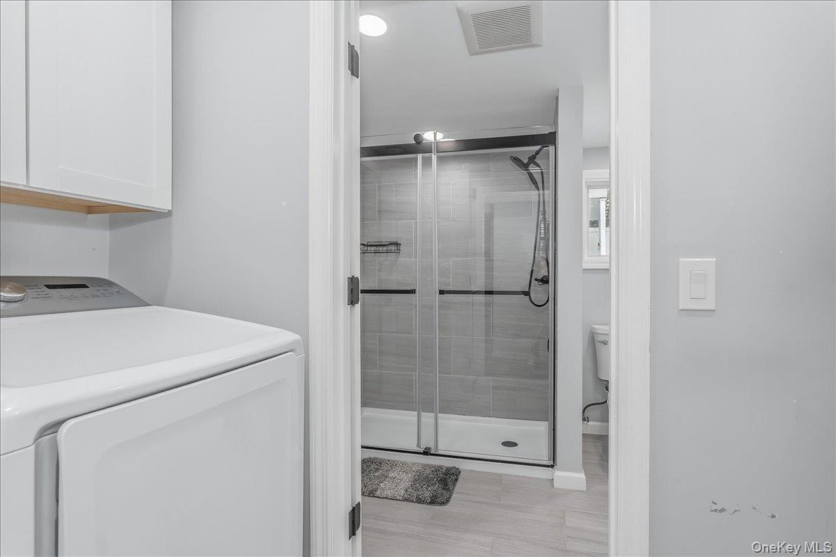 #19 photo, 30 Echo Lane, Levittown , NY 11756